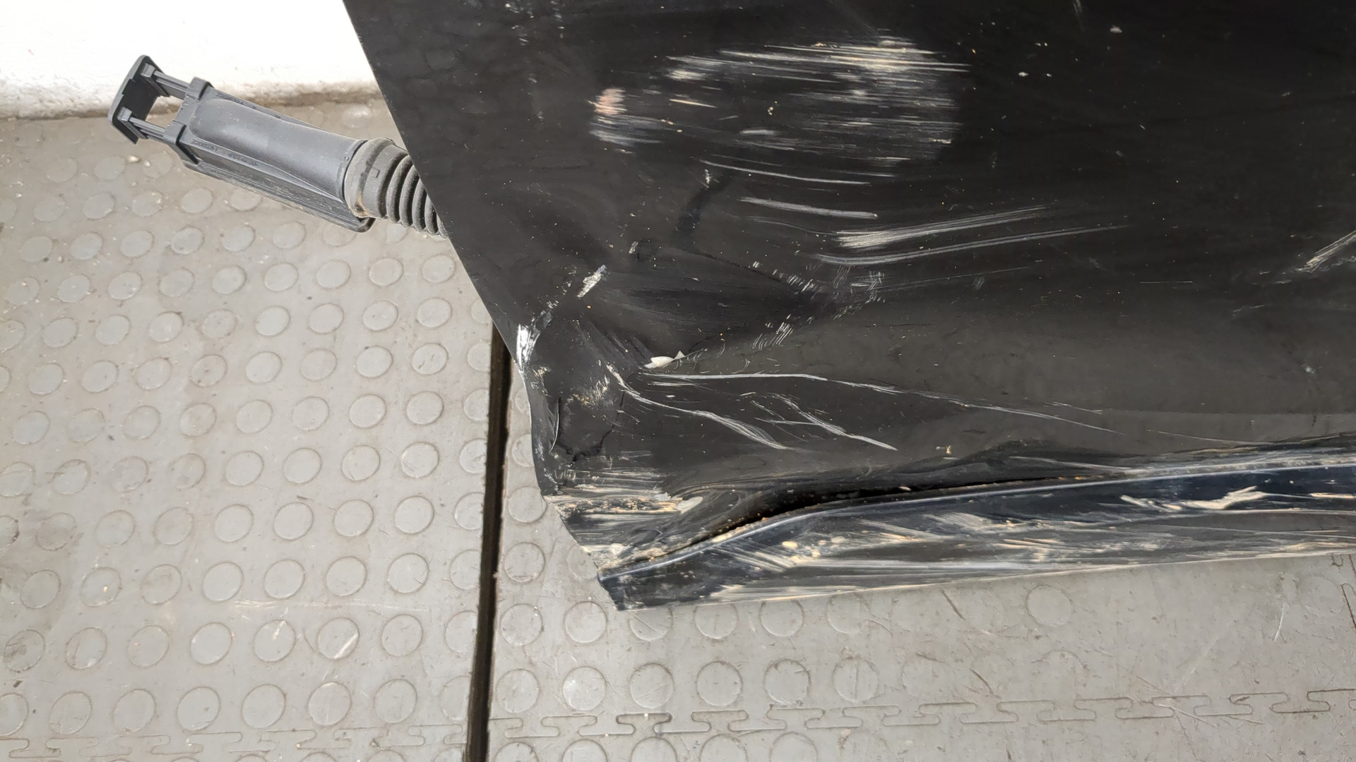 Дверь передняя левая