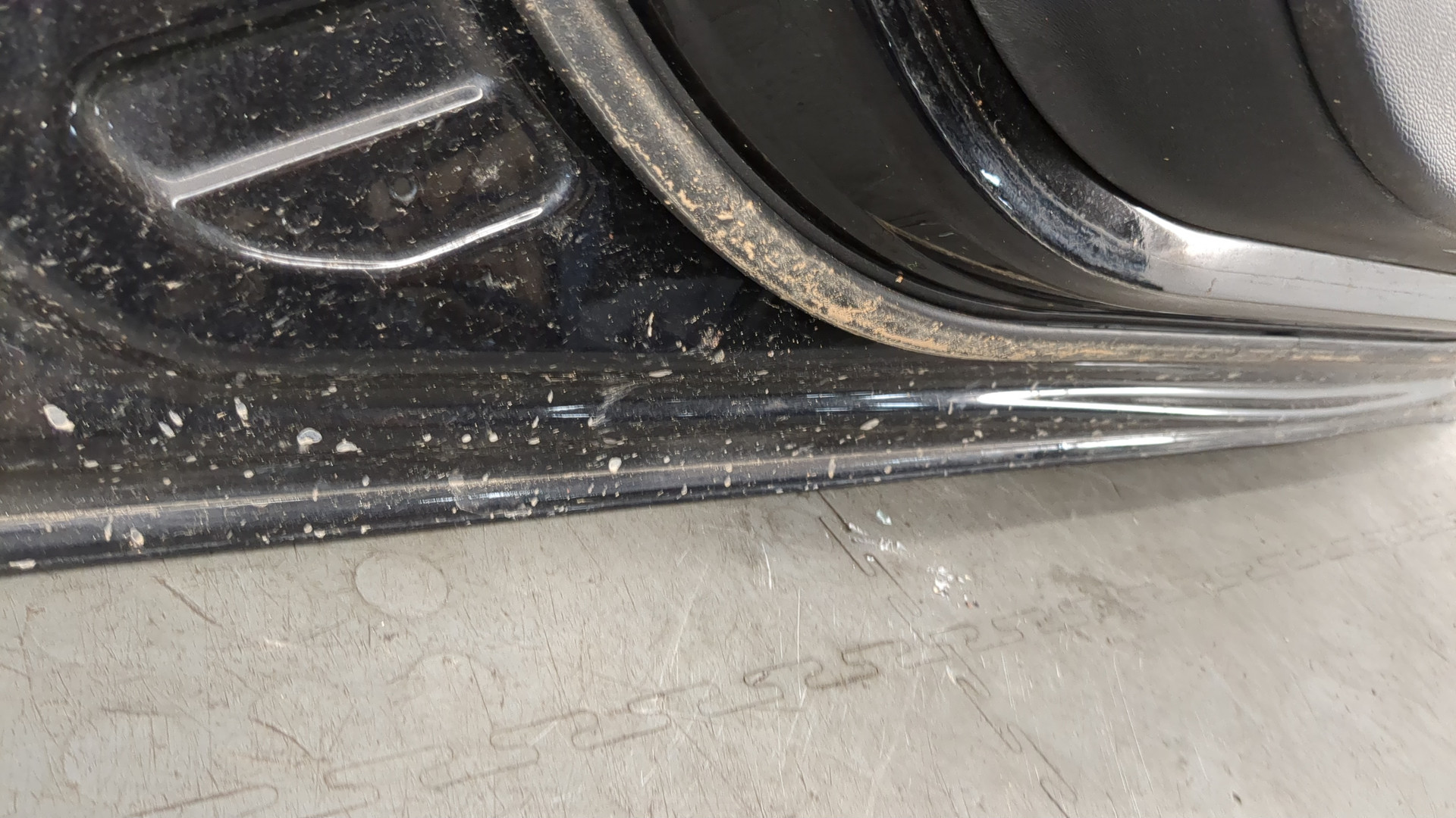 Дверь передняя левая