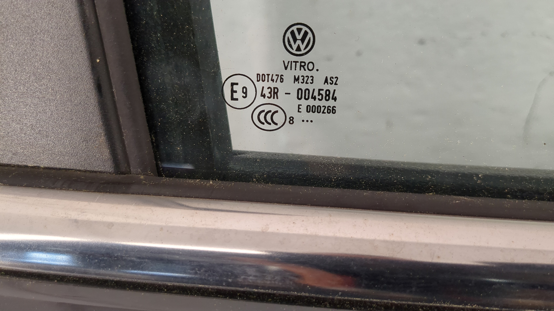 Дверь задняя правая