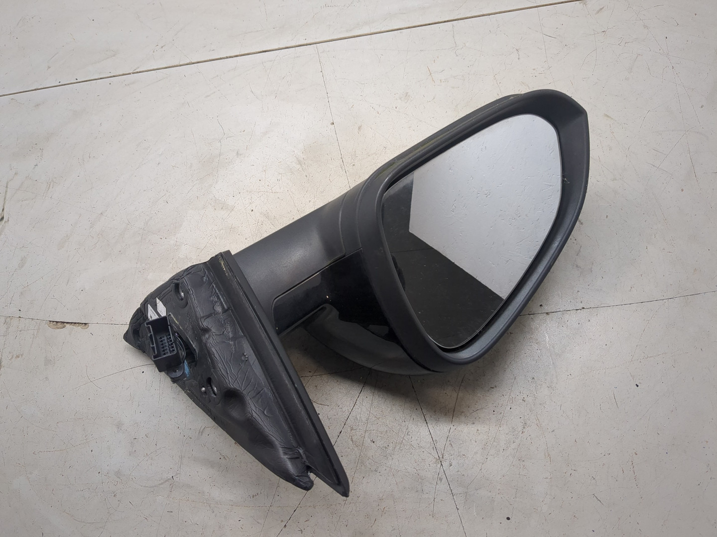 Зеркало левое электрическое