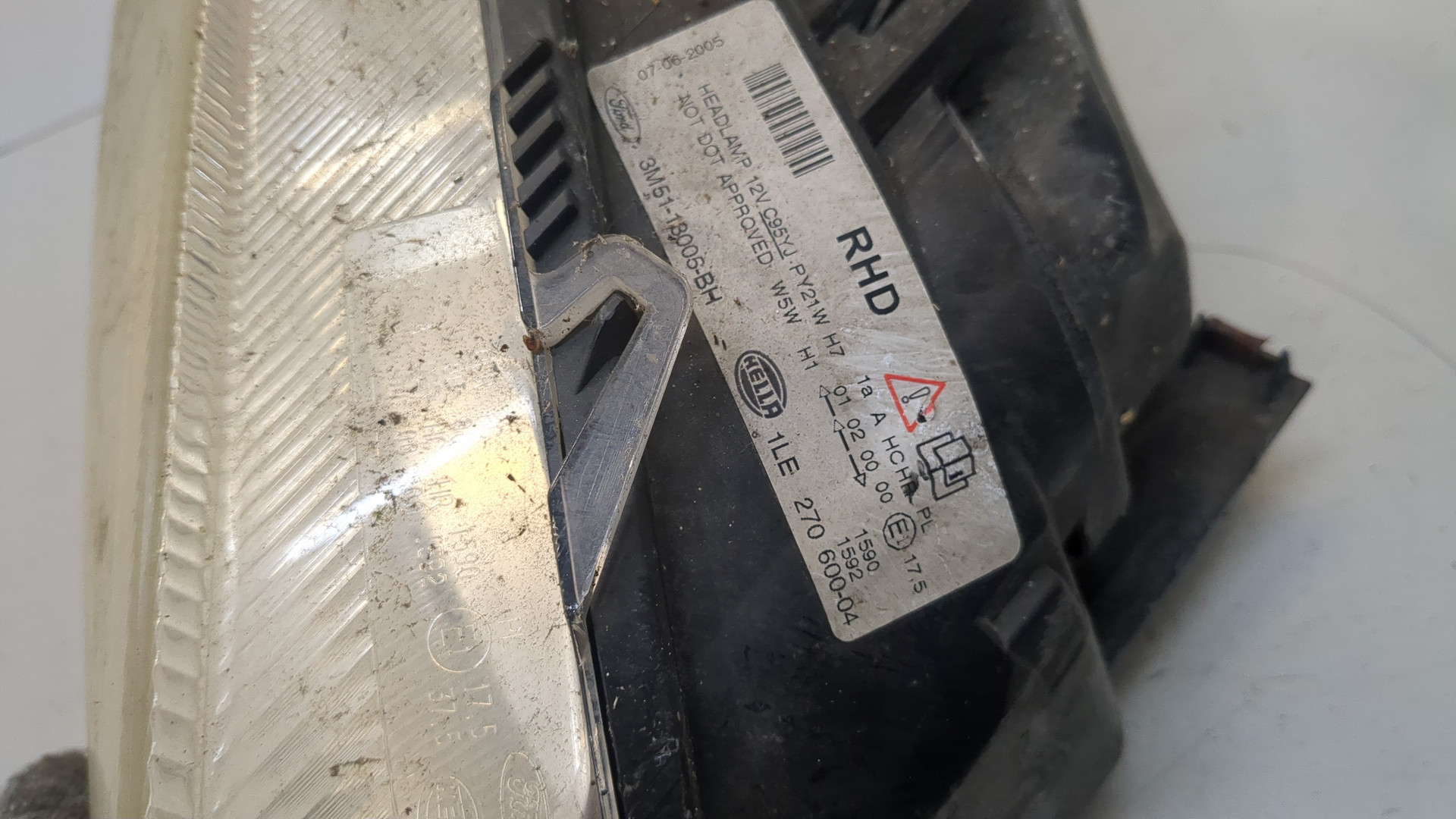 Фара правая