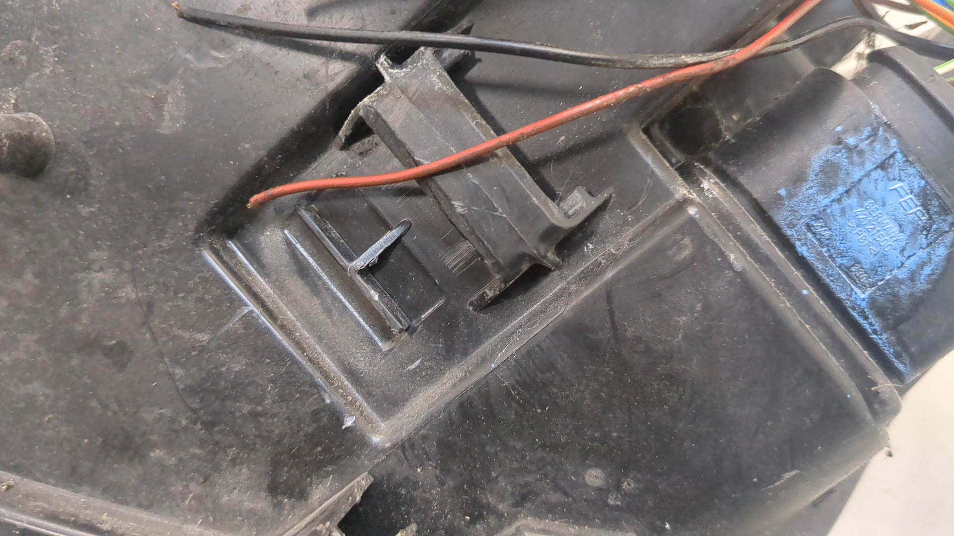 Фара правая