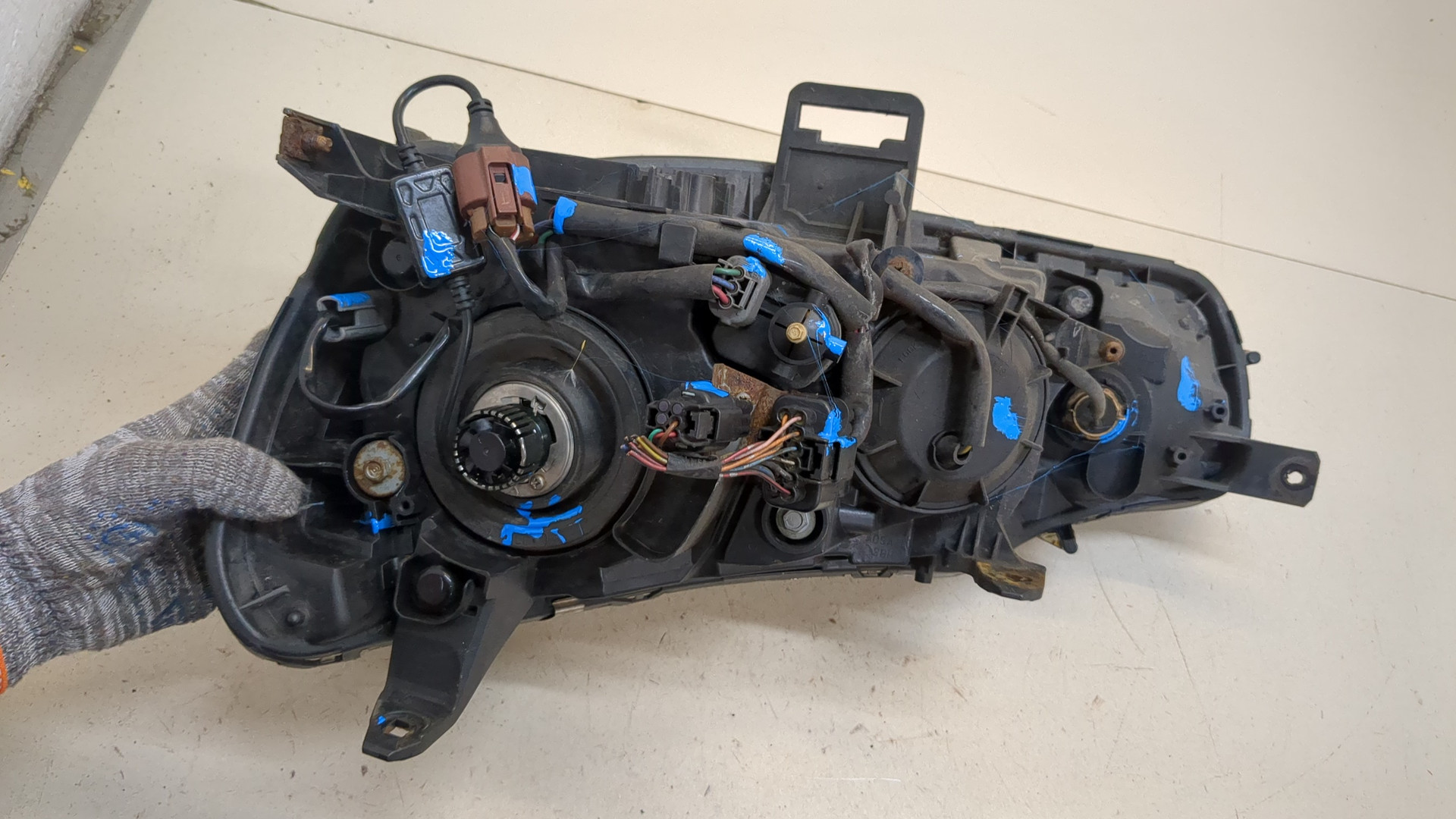 Фара правая