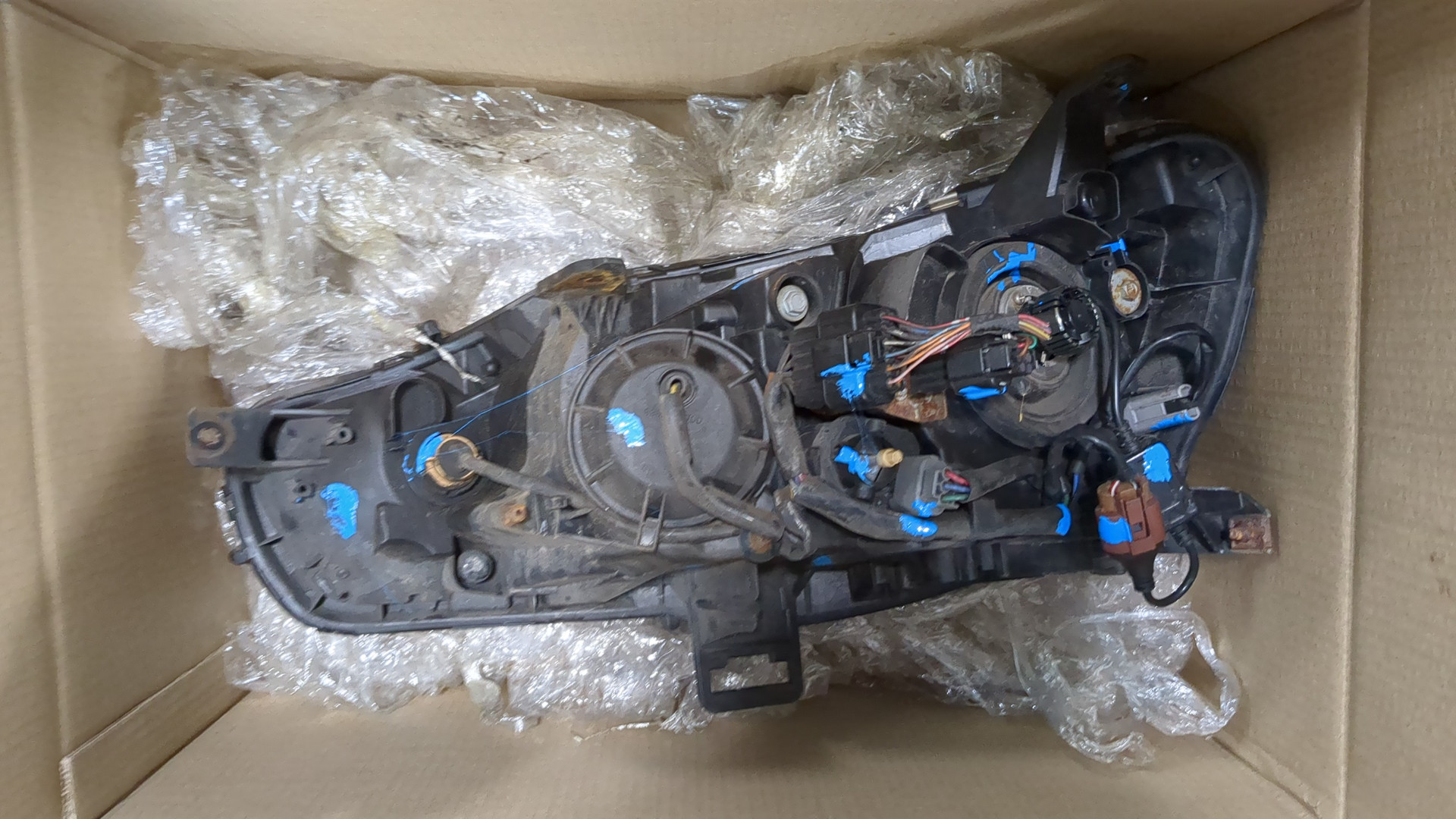 Фара правая