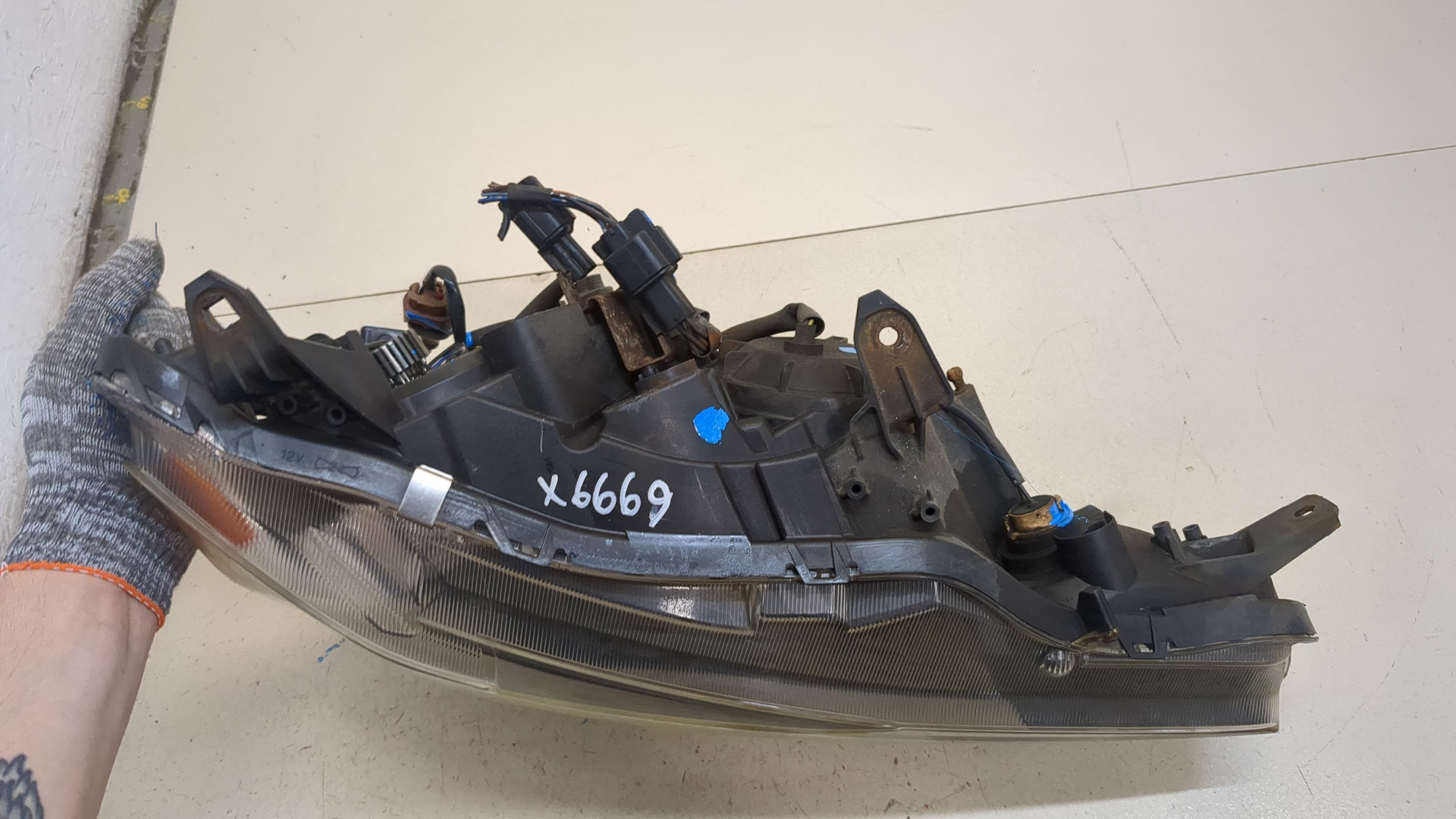 Фара правая