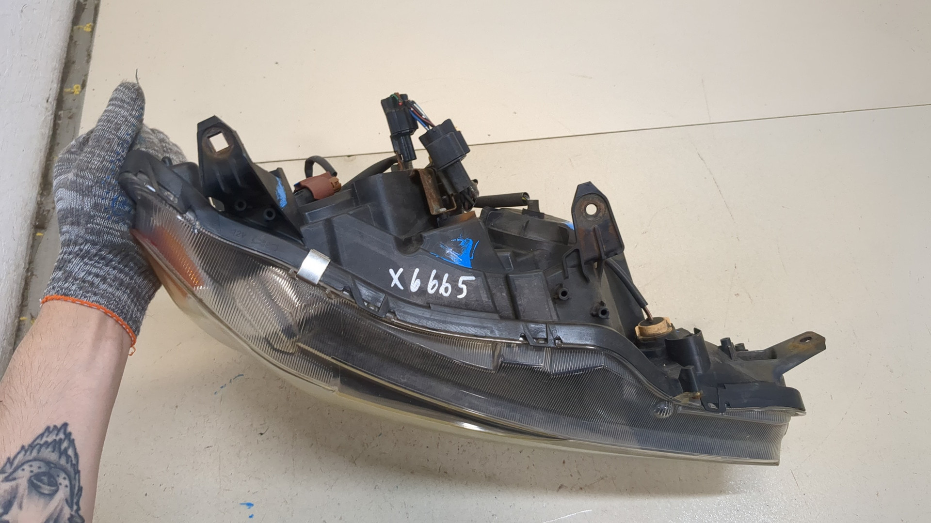 Фара правая