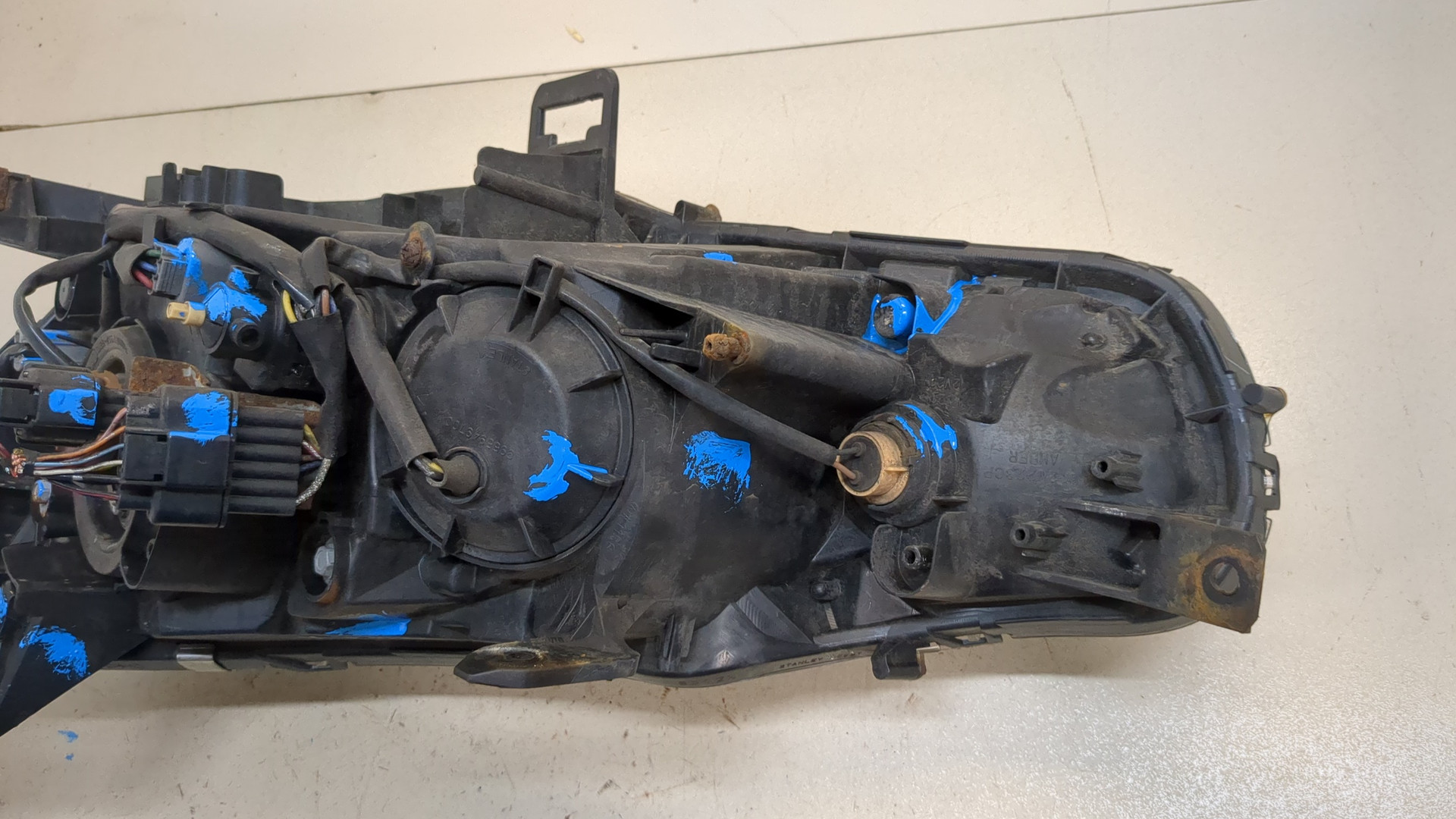 Фара правая