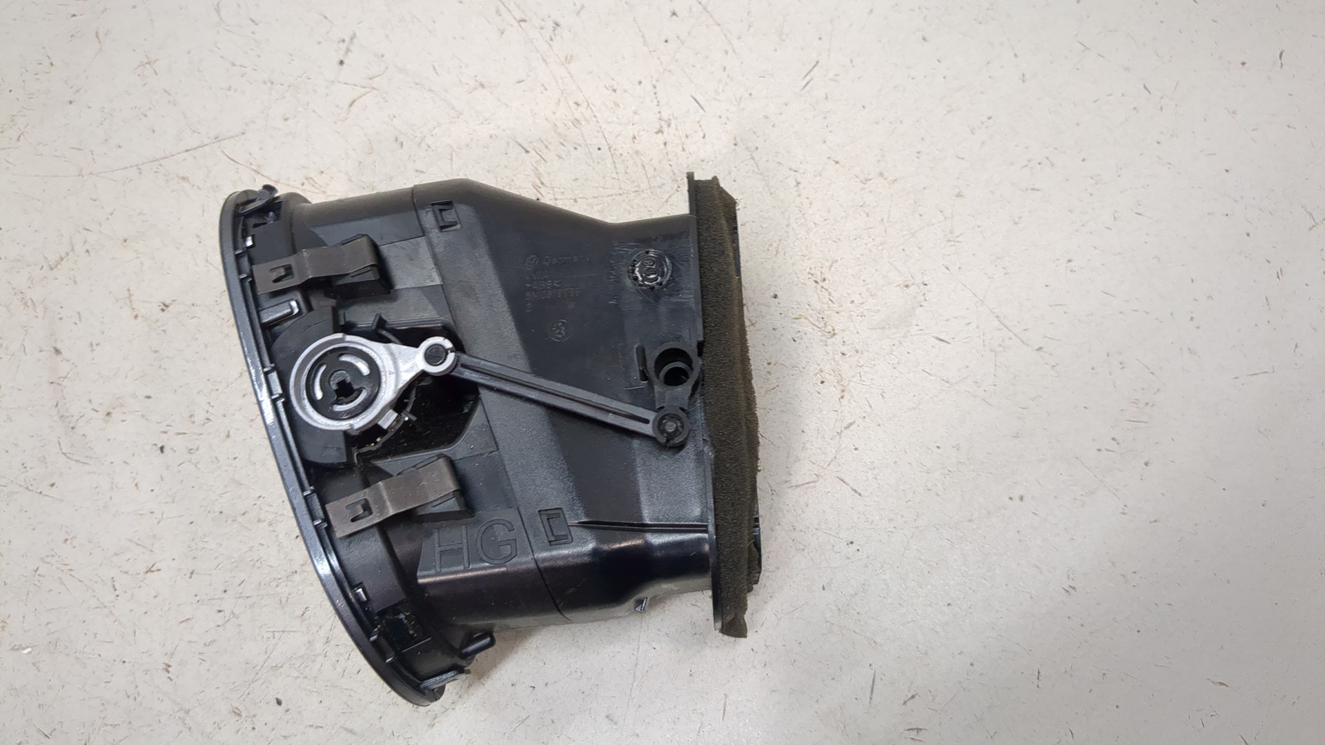 Дефлектор воздушный