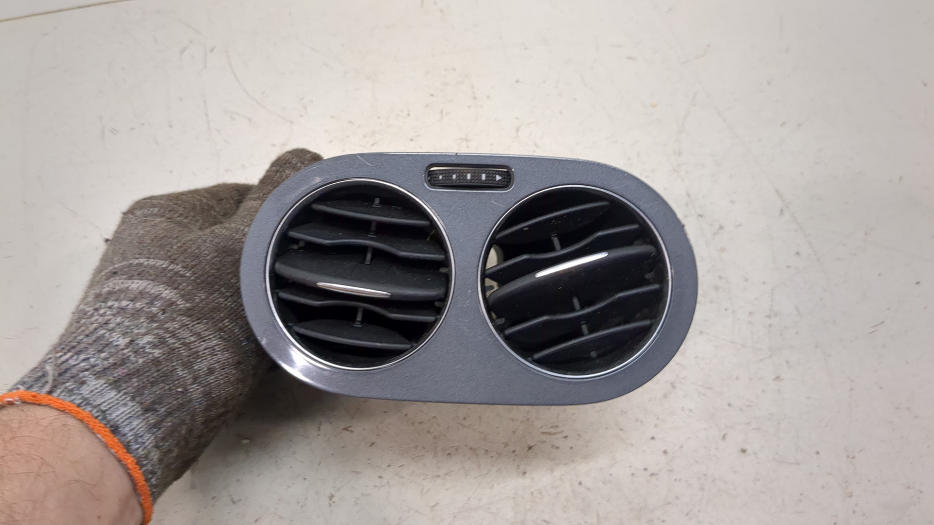 Дефлектор воздушный