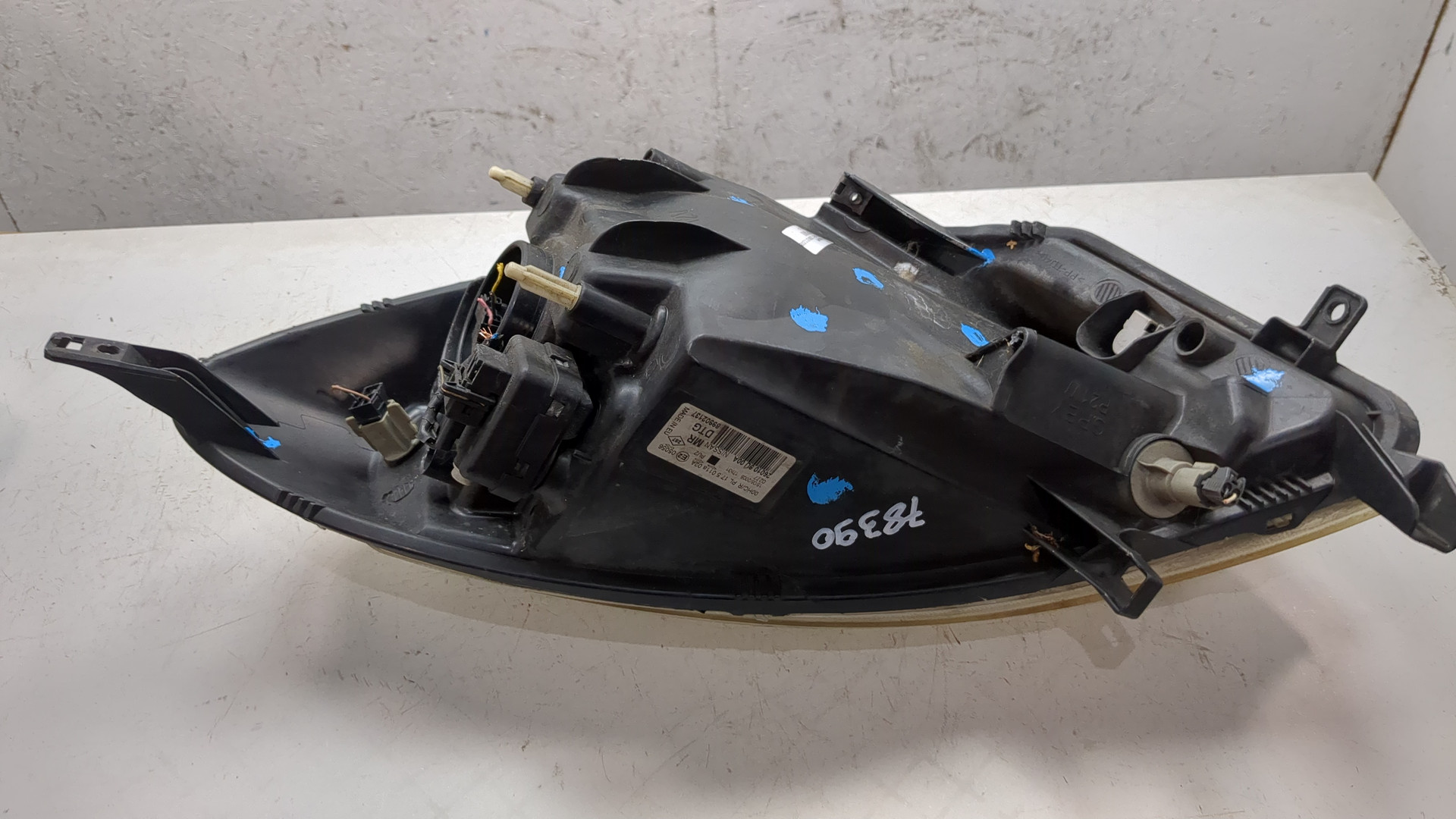 Фара правая