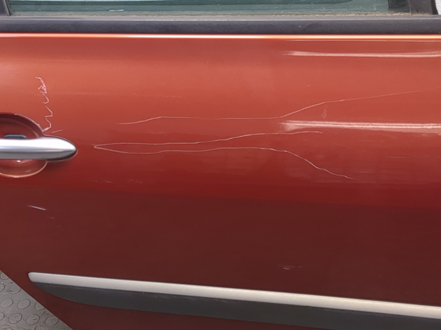 Дверь задняя правая