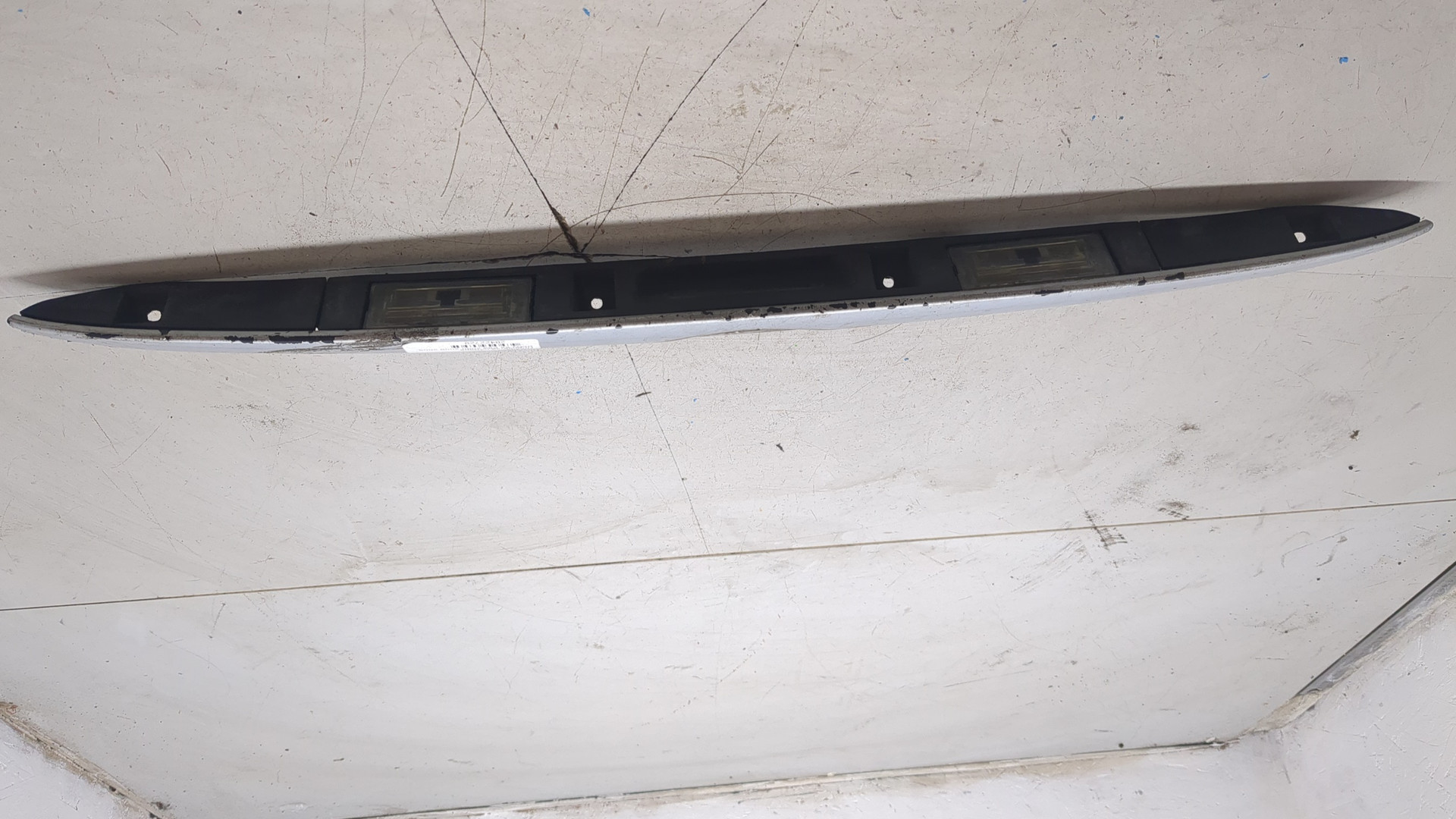 Фонарь подсветки номера