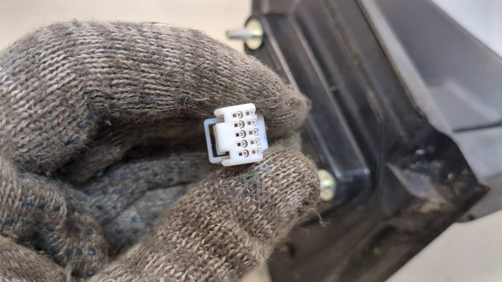 Зеркало правое электрическое