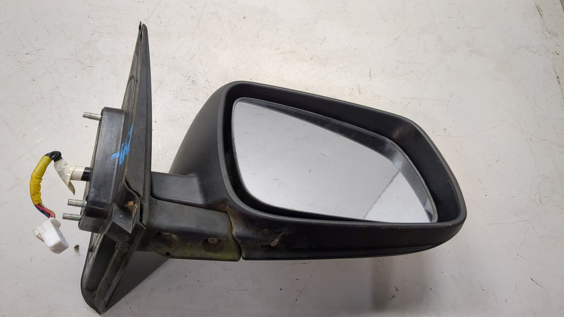 Зеркало правое электрическое