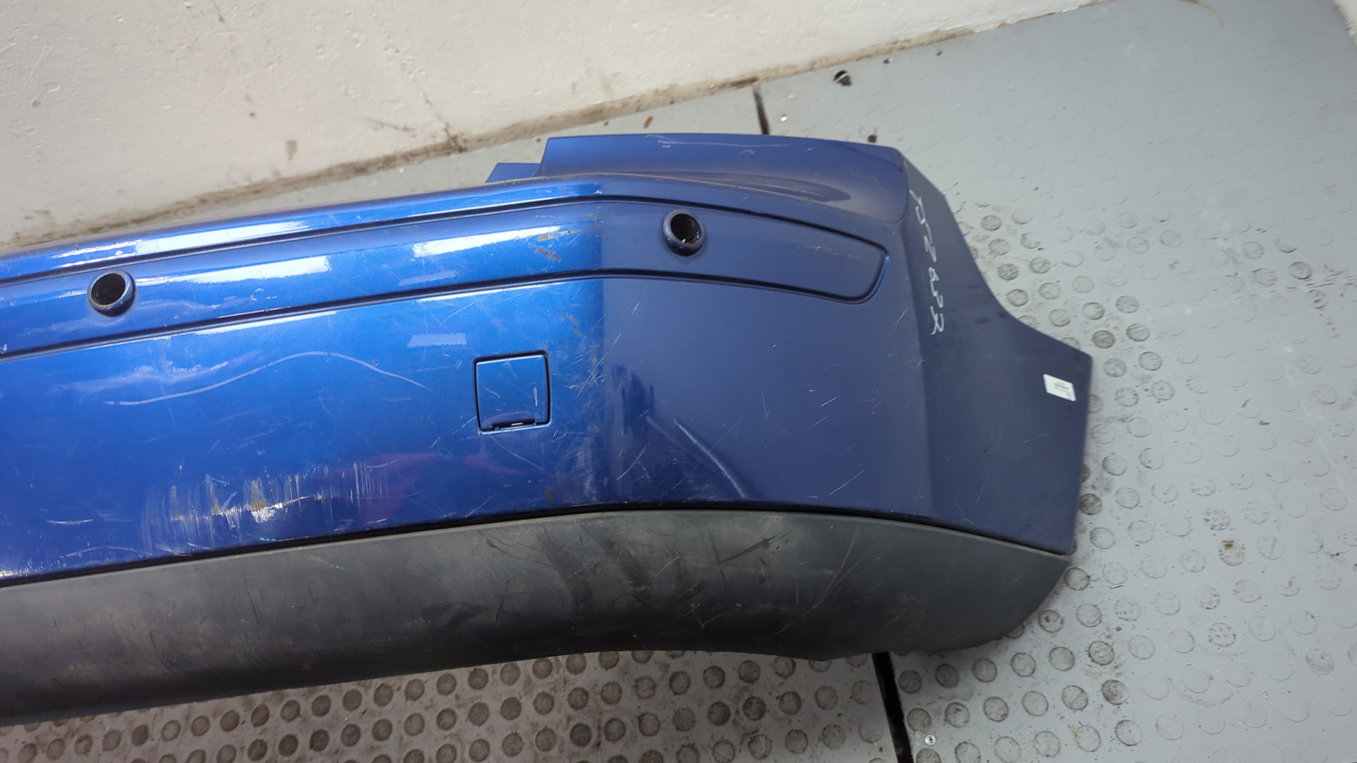 Бампер задний