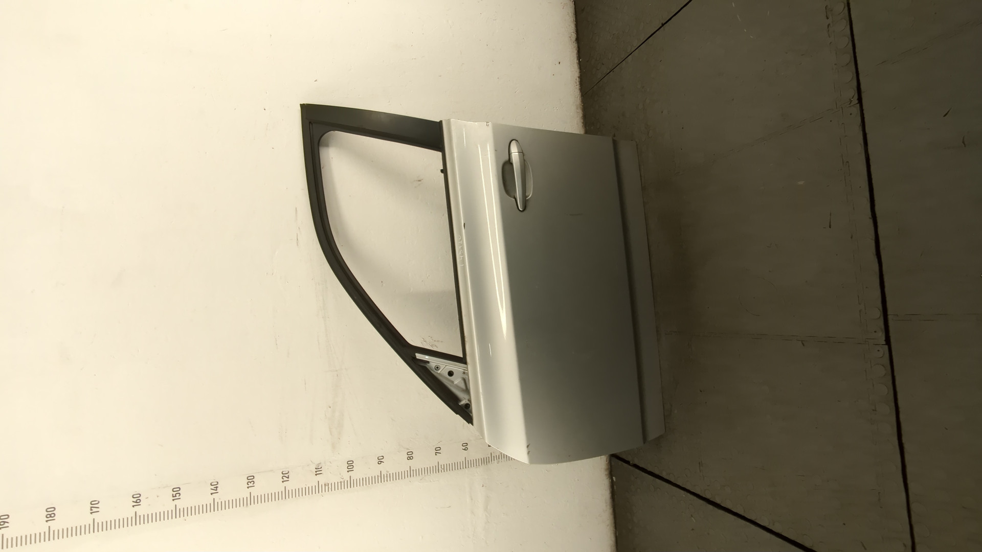 Дверь передняя левая