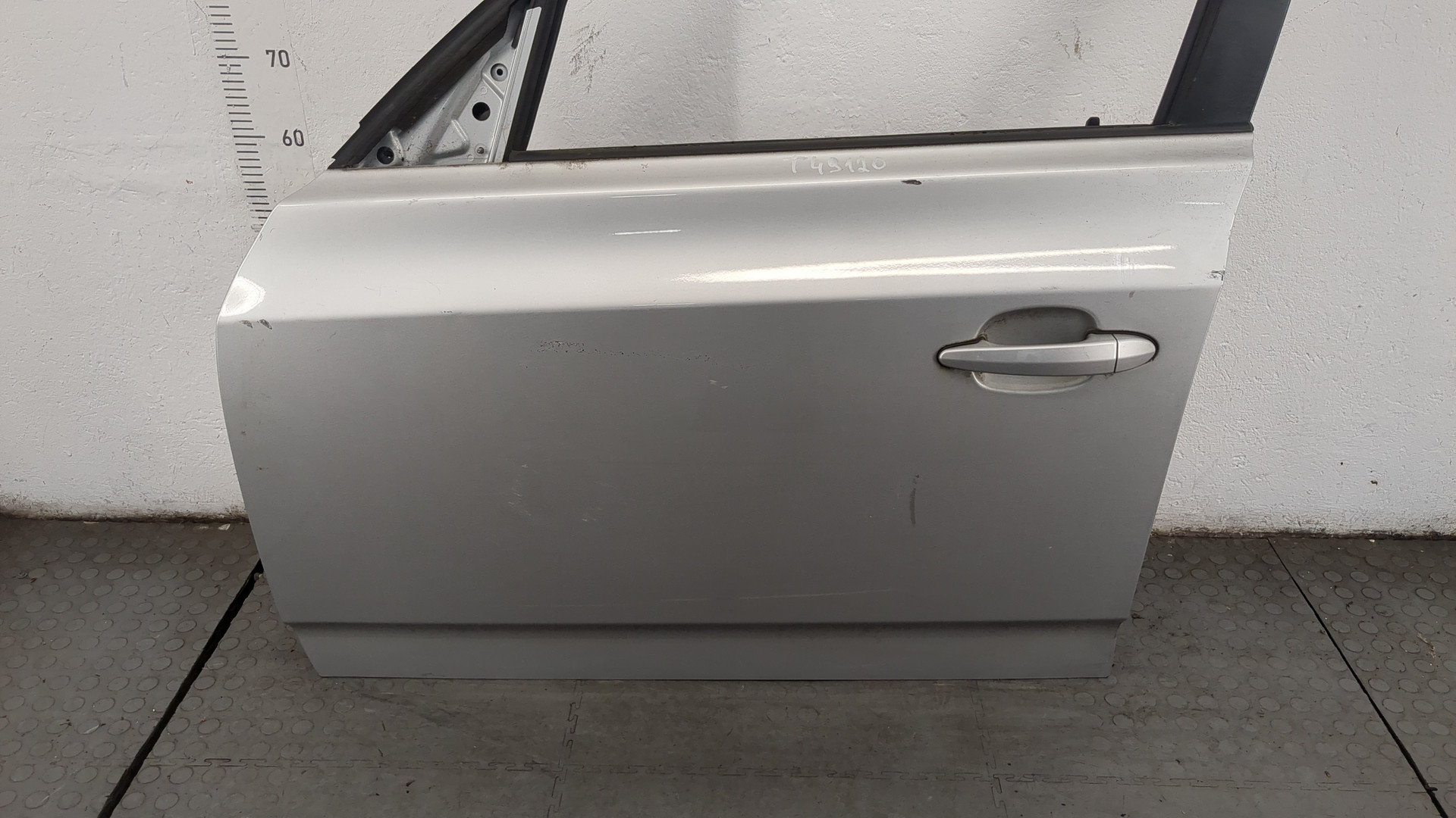 Дверь передняя левая