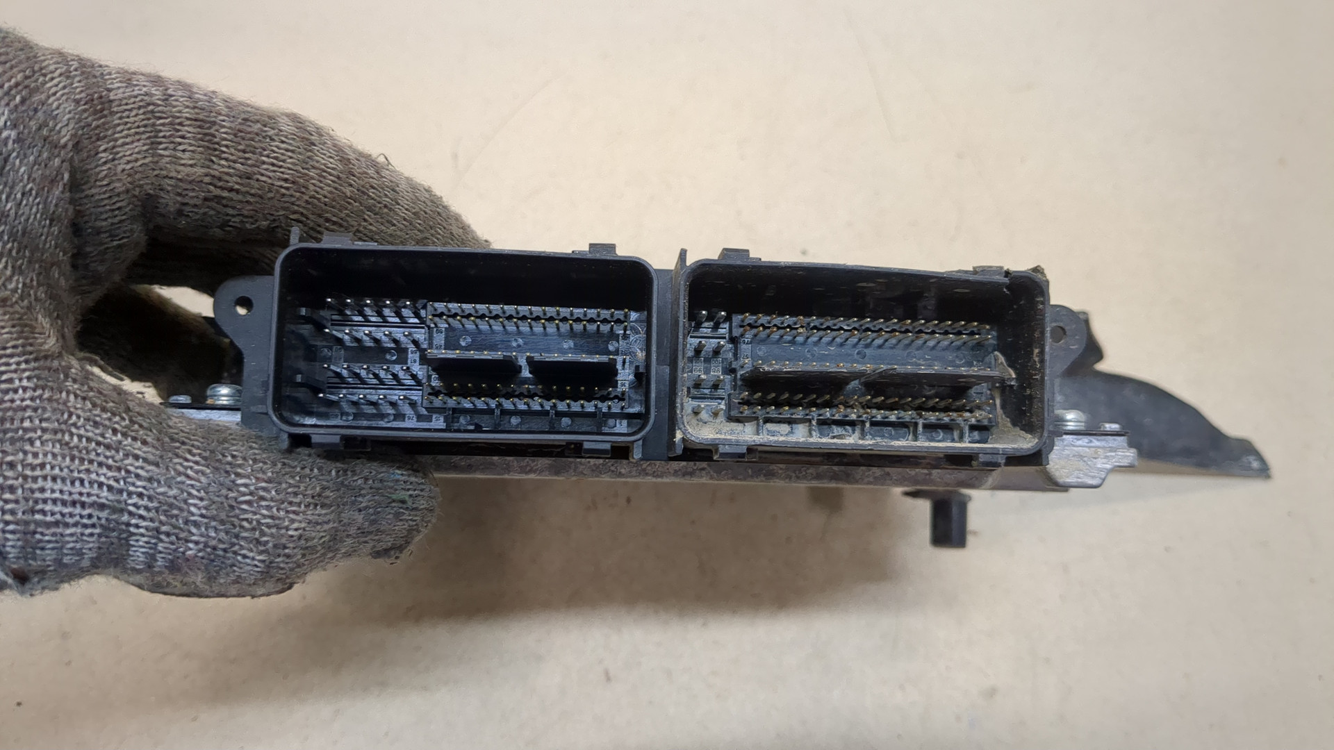 Блок управления двигателем