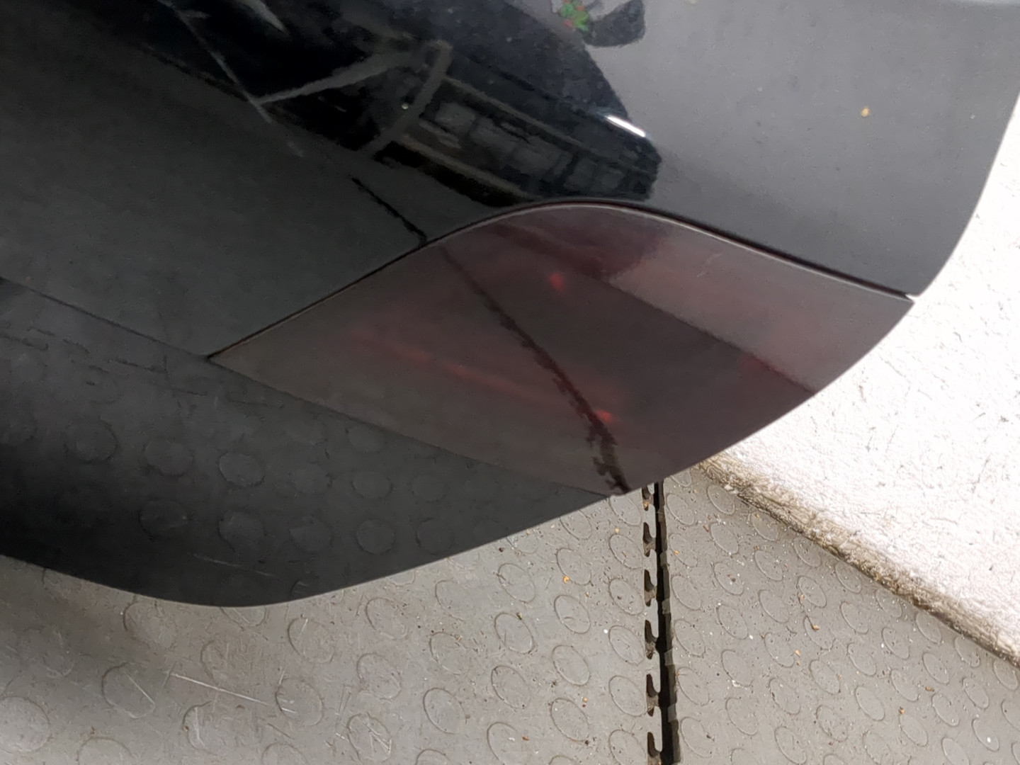 Дверь багажника