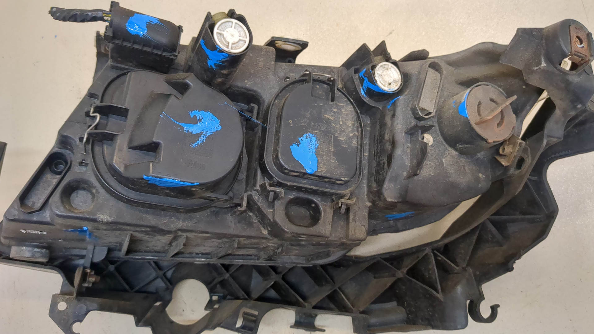 Фара правая