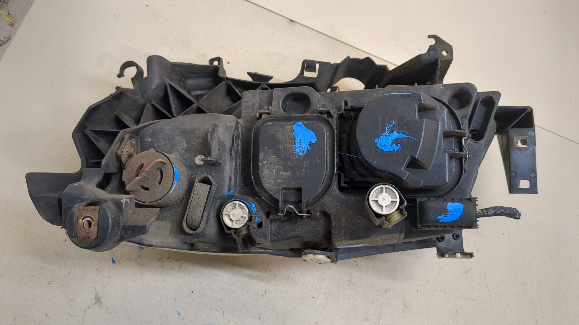 Фара правая