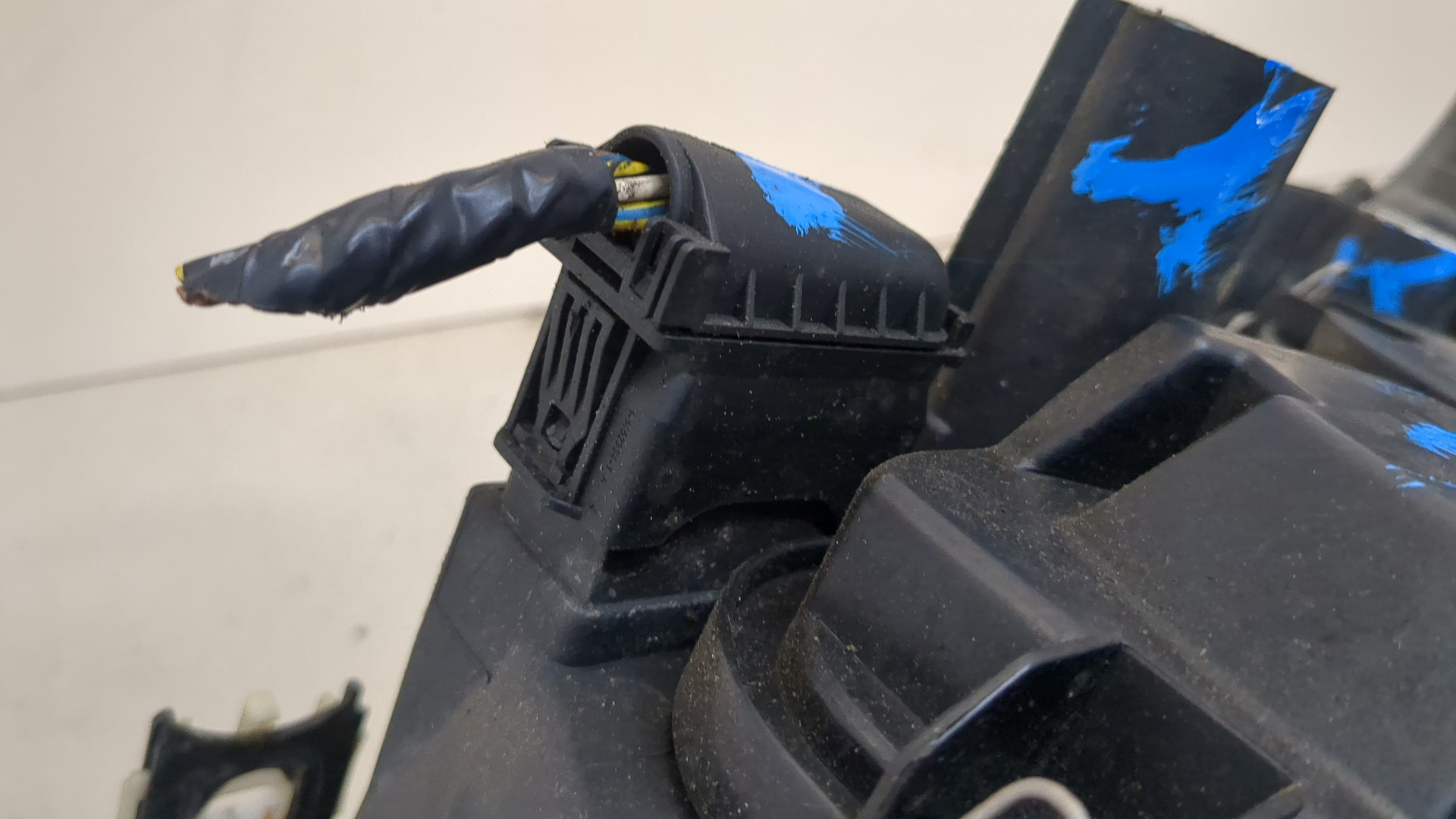 Фара правая