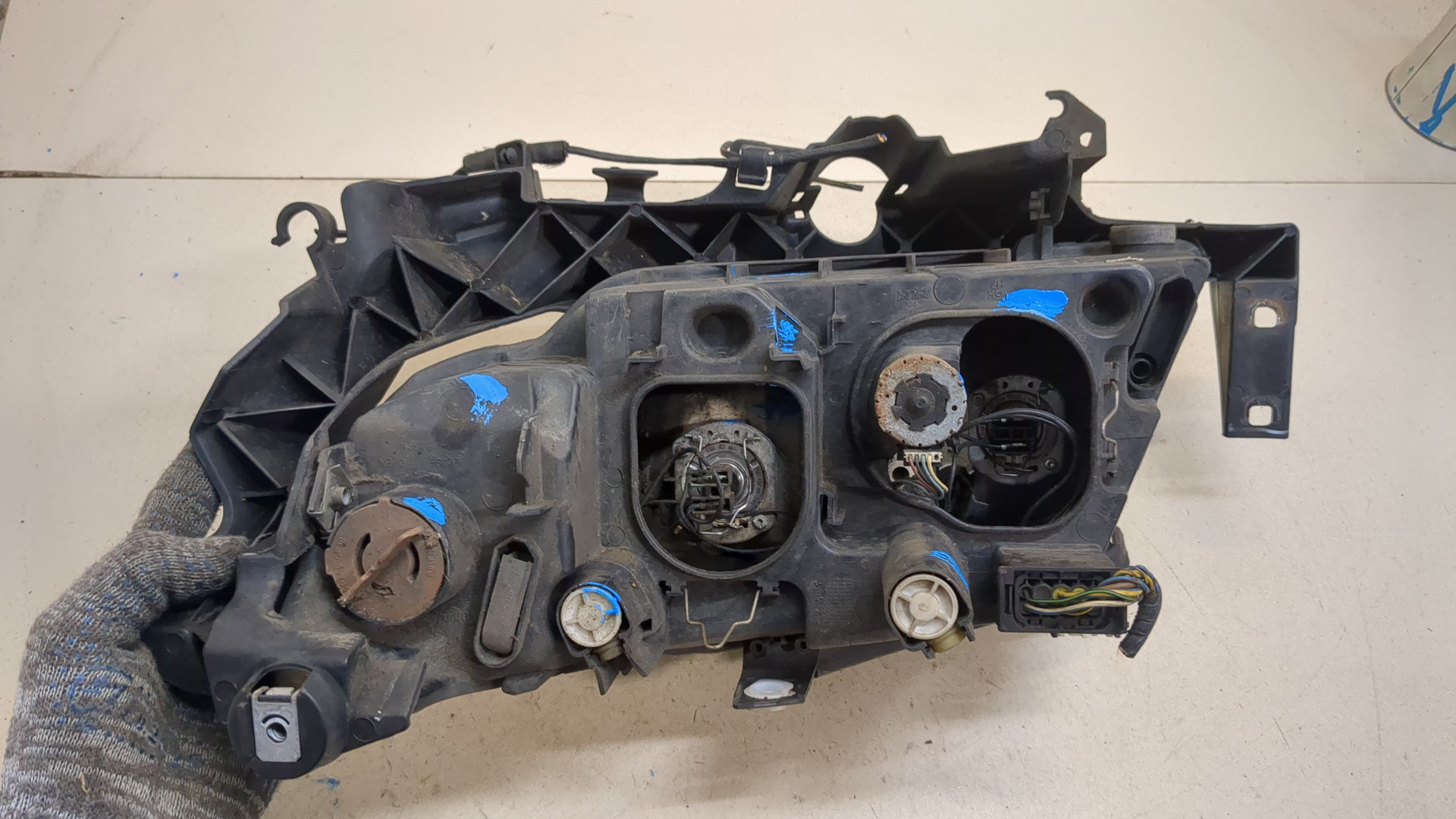 Фара правая