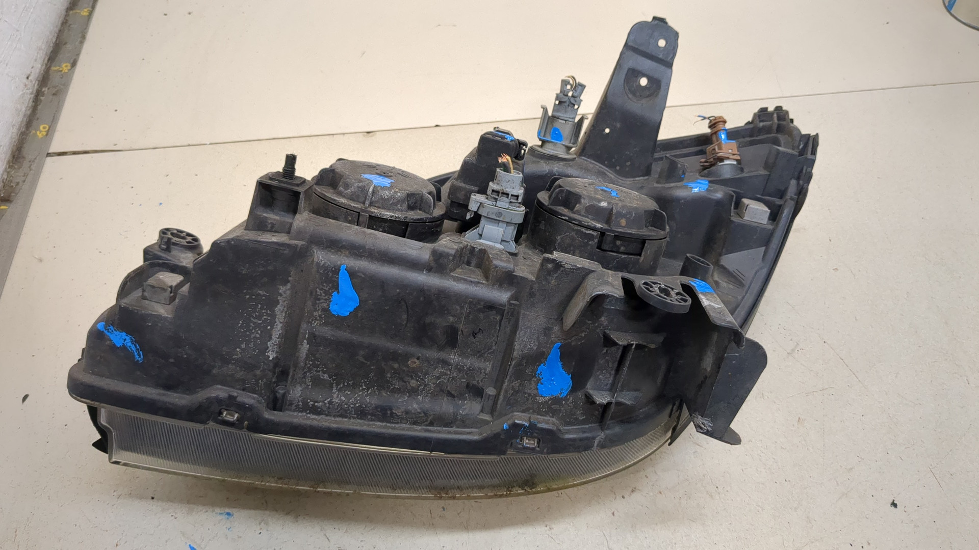 Фара правая