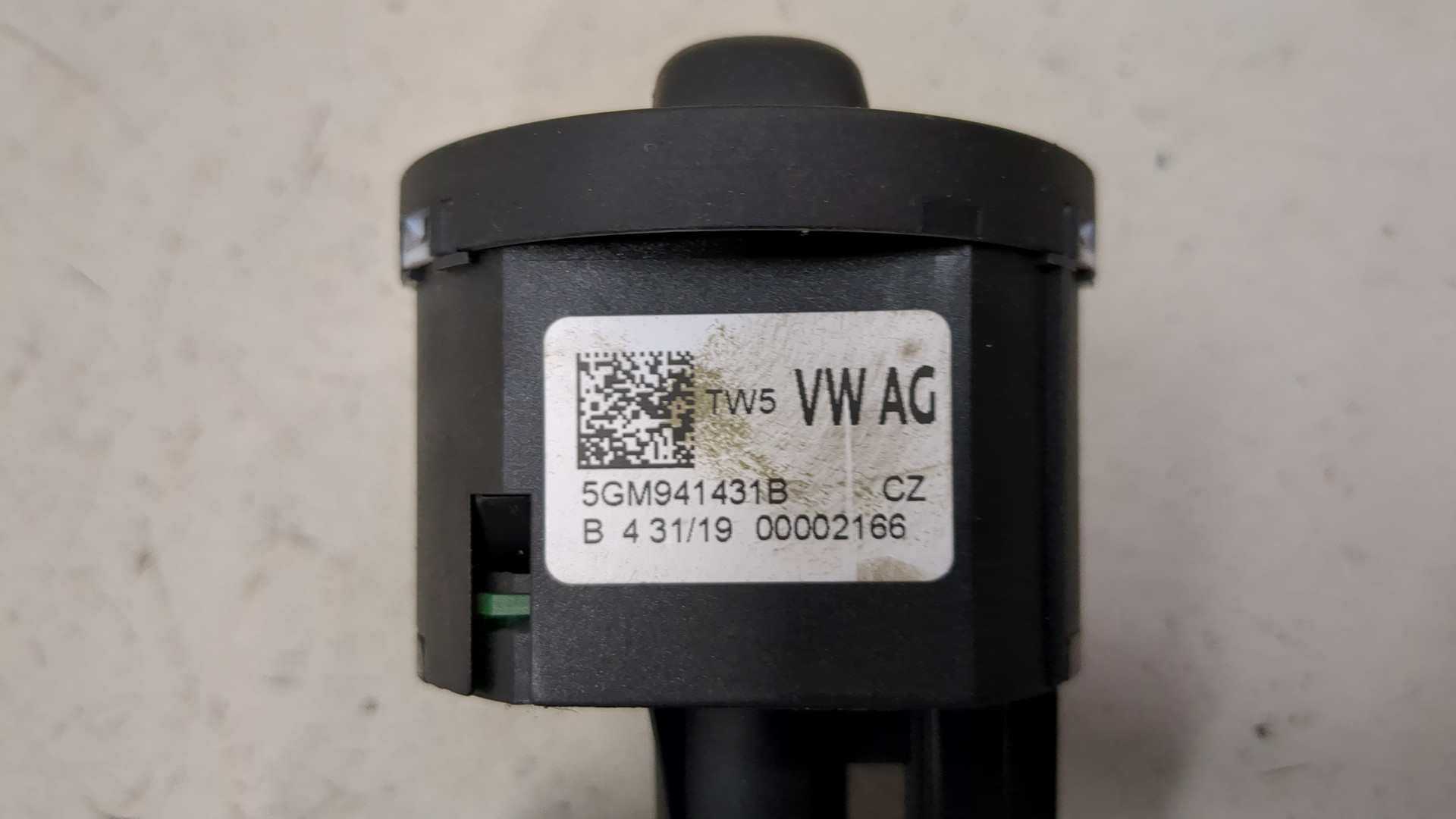 Переключатель света фар