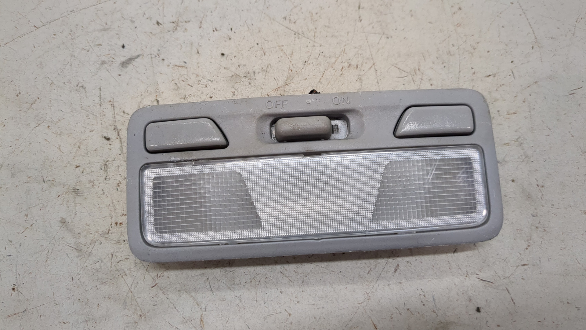 Плафон салонный