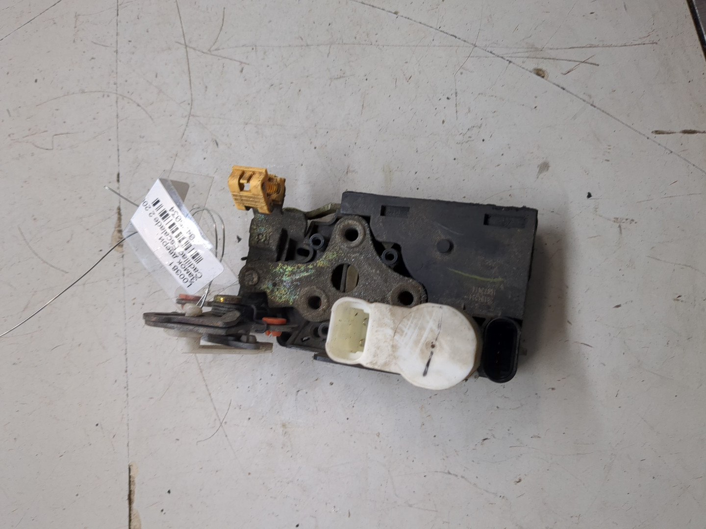 Замок двери задней правой