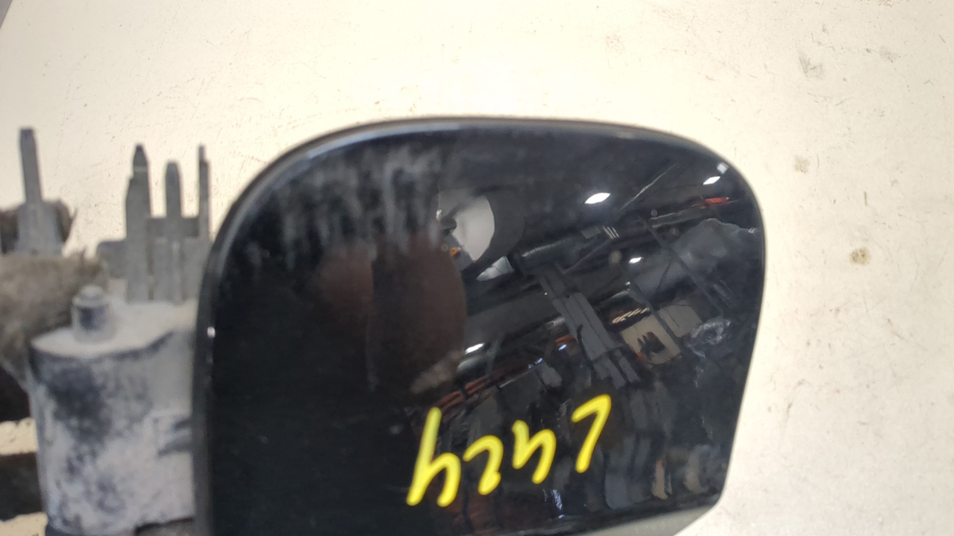 Лючок бензобака