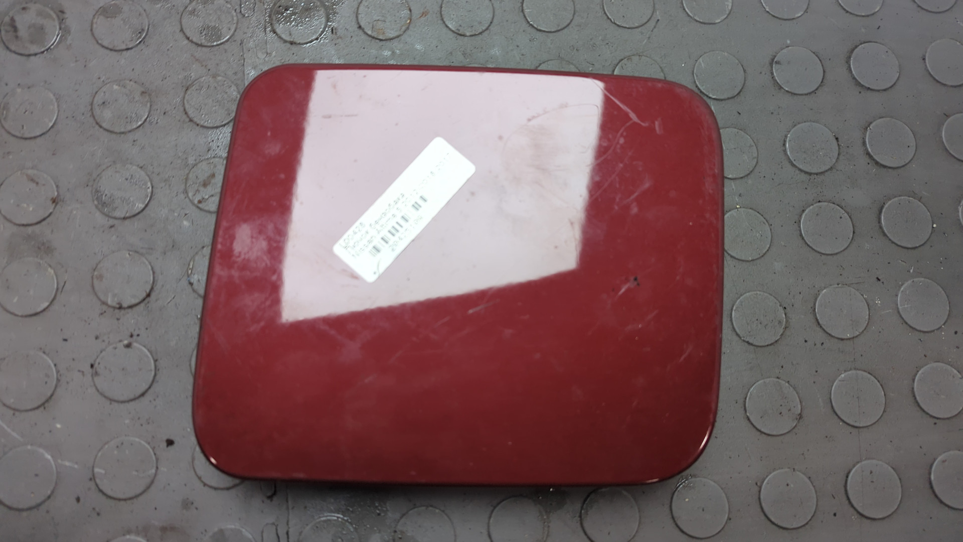 Лючок бензобака