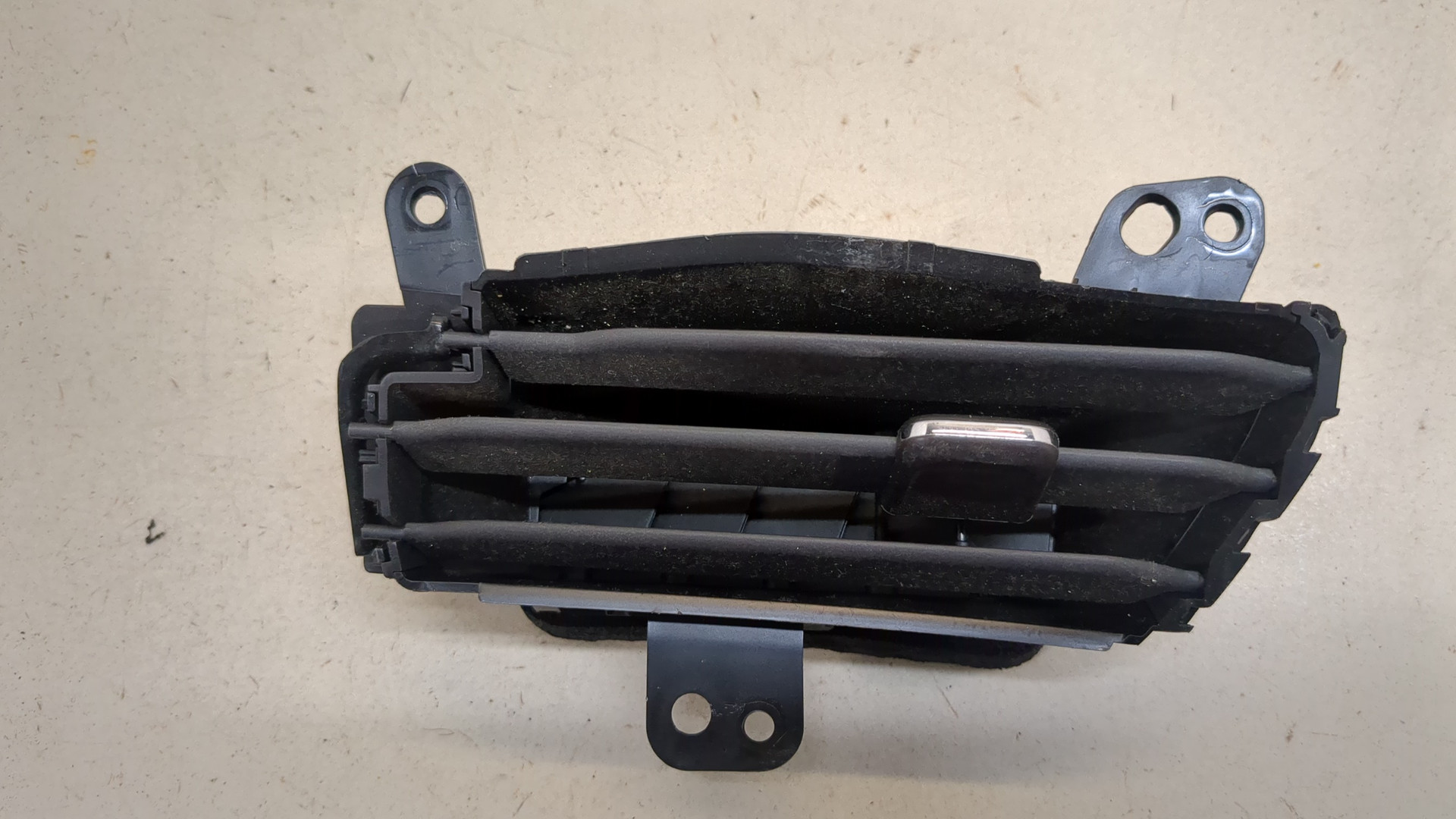 Дефлектор воздушный