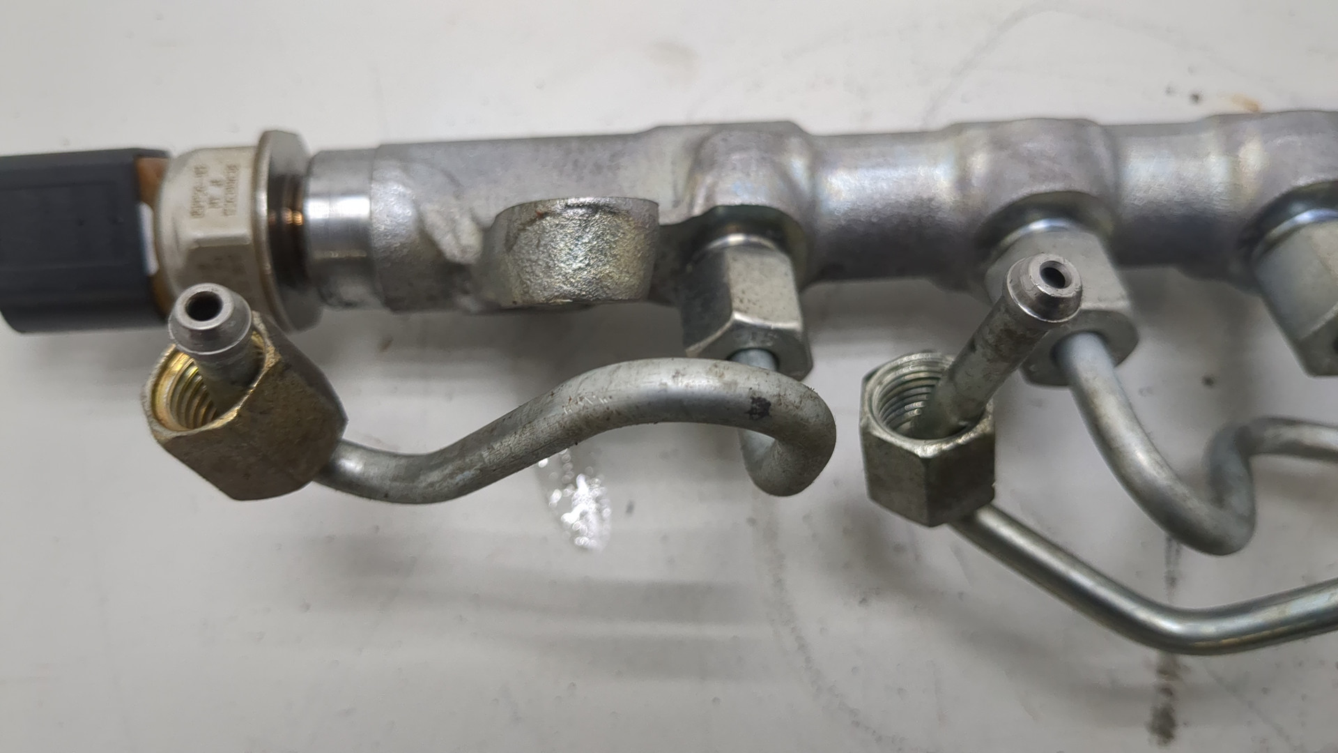 Рейка топливная (рампа)