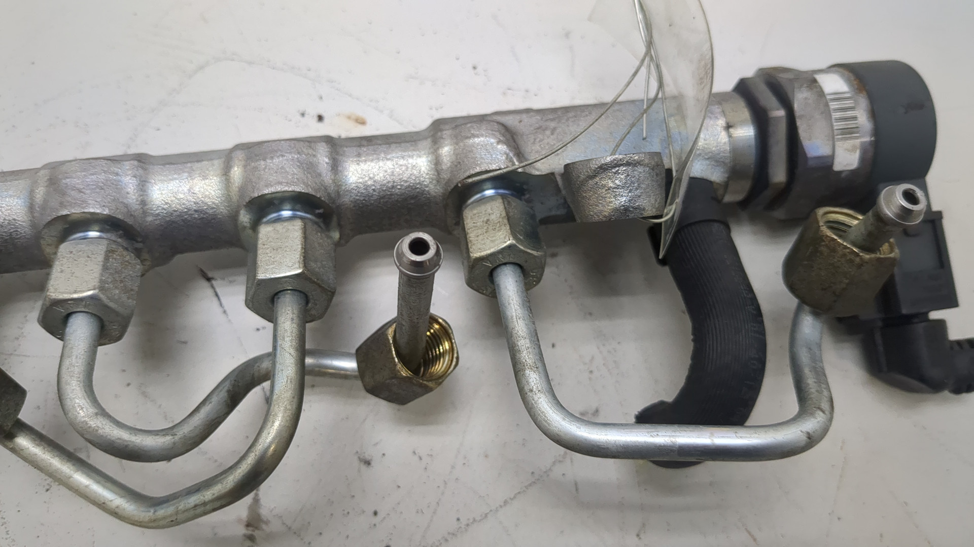 Рейка топливная (рампа)