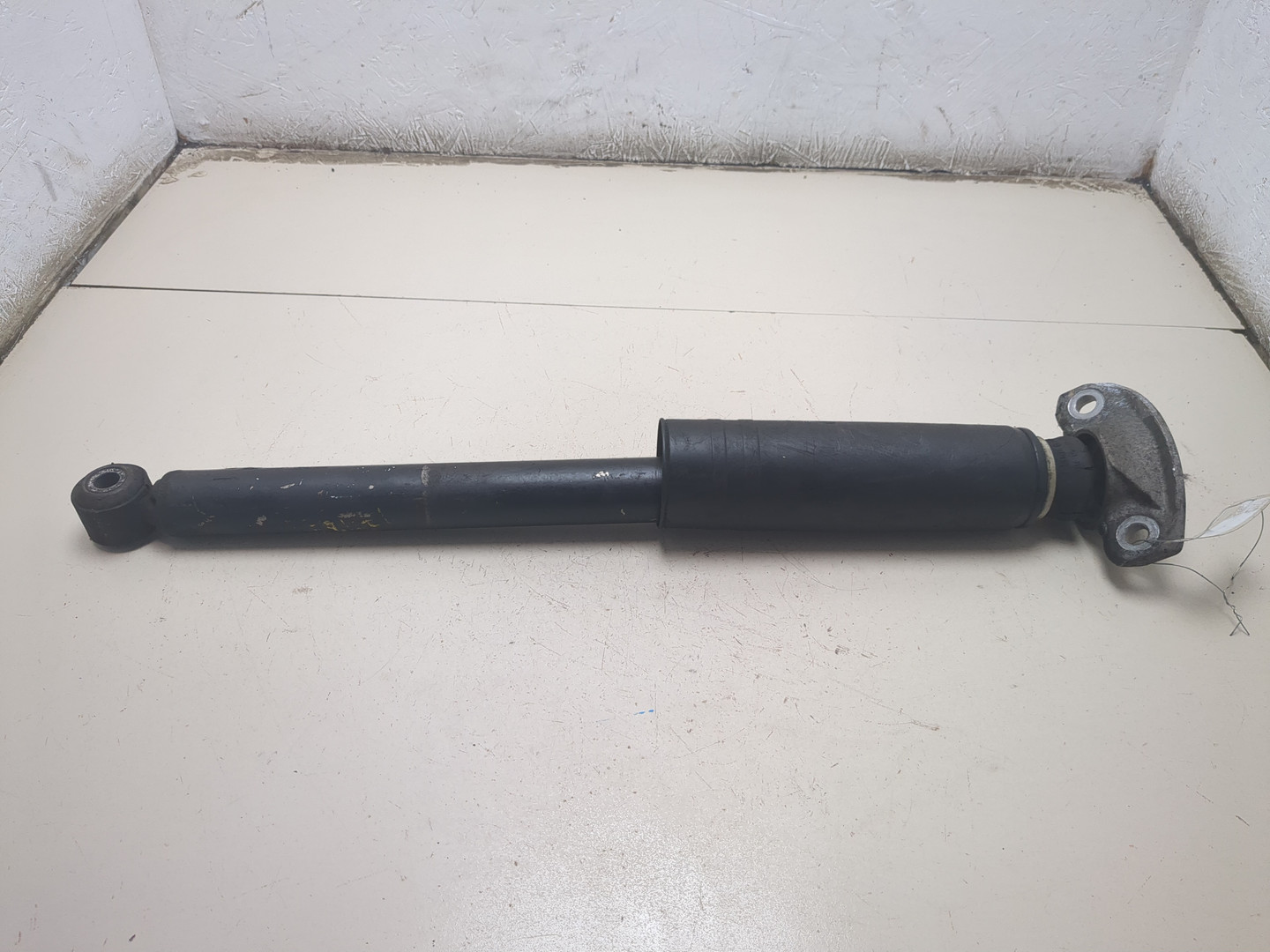Амортизатор задний (стойка)