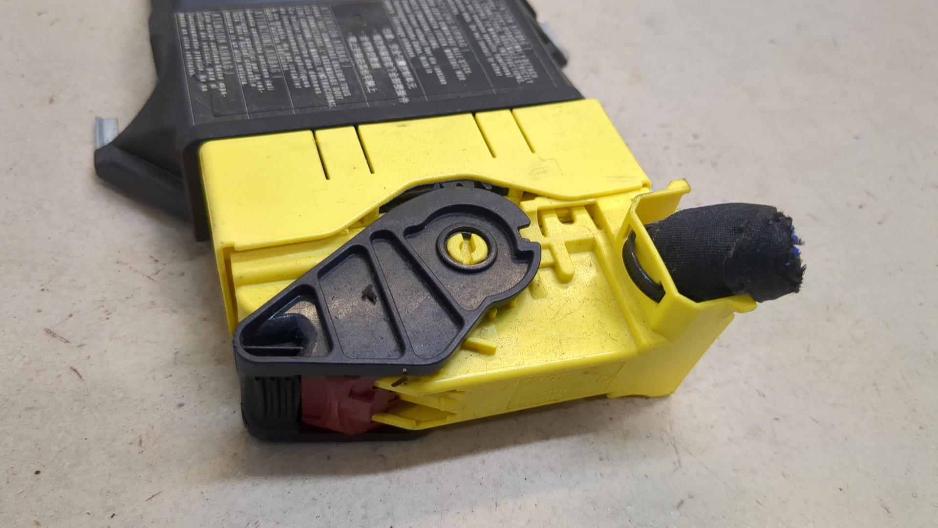 Блок управления подушек безопасности (AIR BAG)