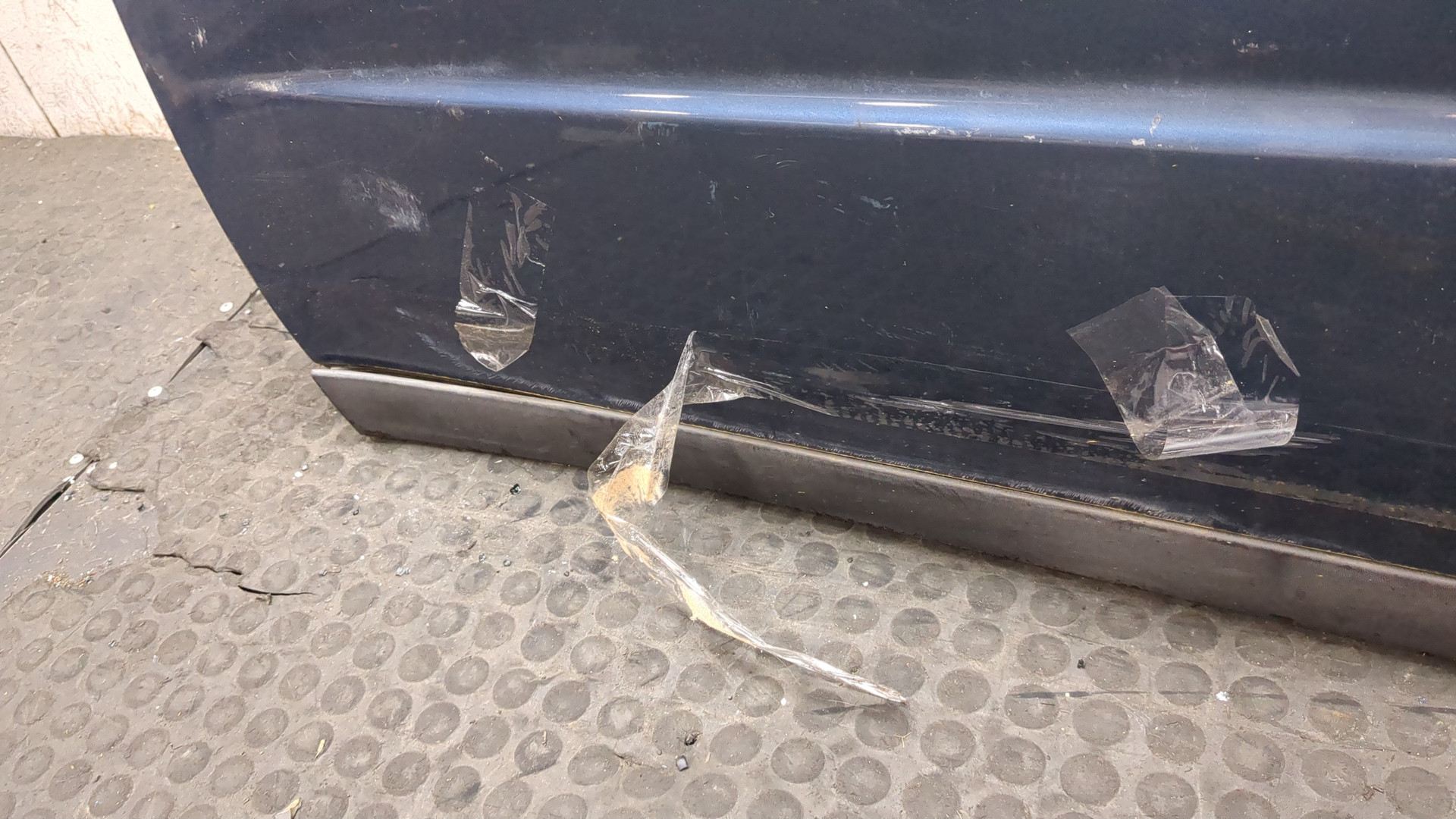 Дверь передняя левая