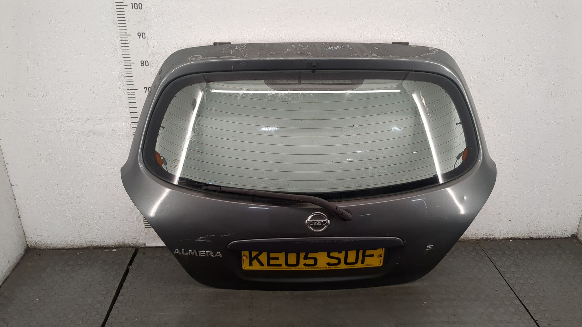 Дверь багажника