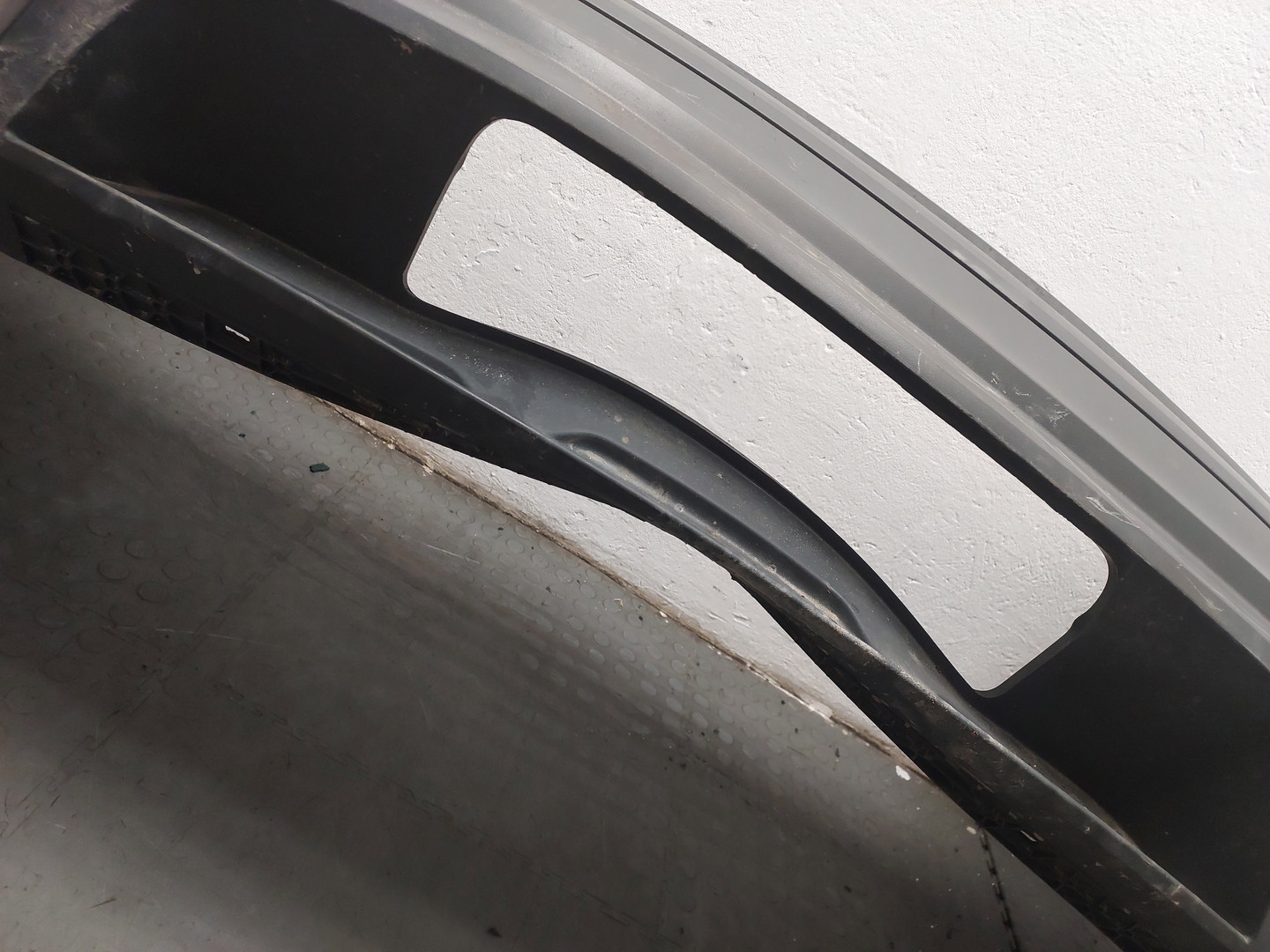 Бампер задний