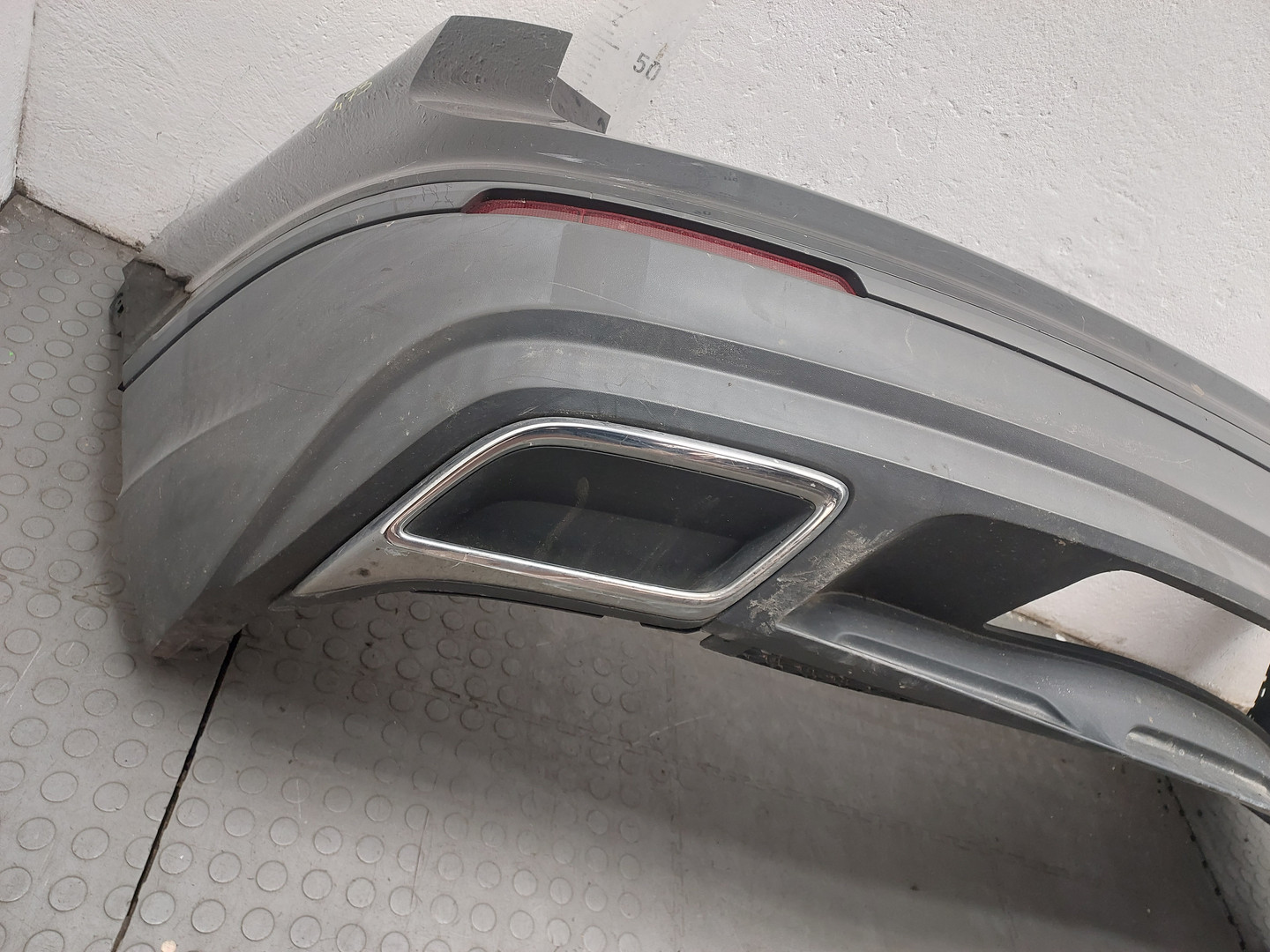 Бампер задний