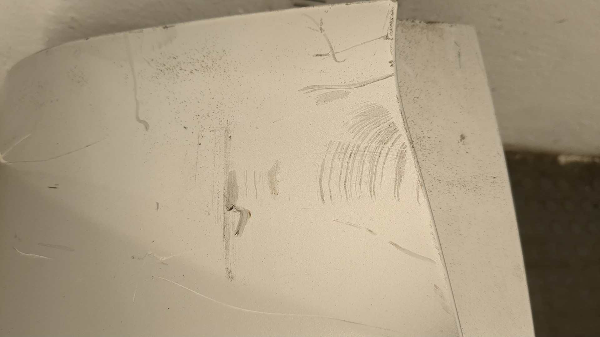 Бампер задний