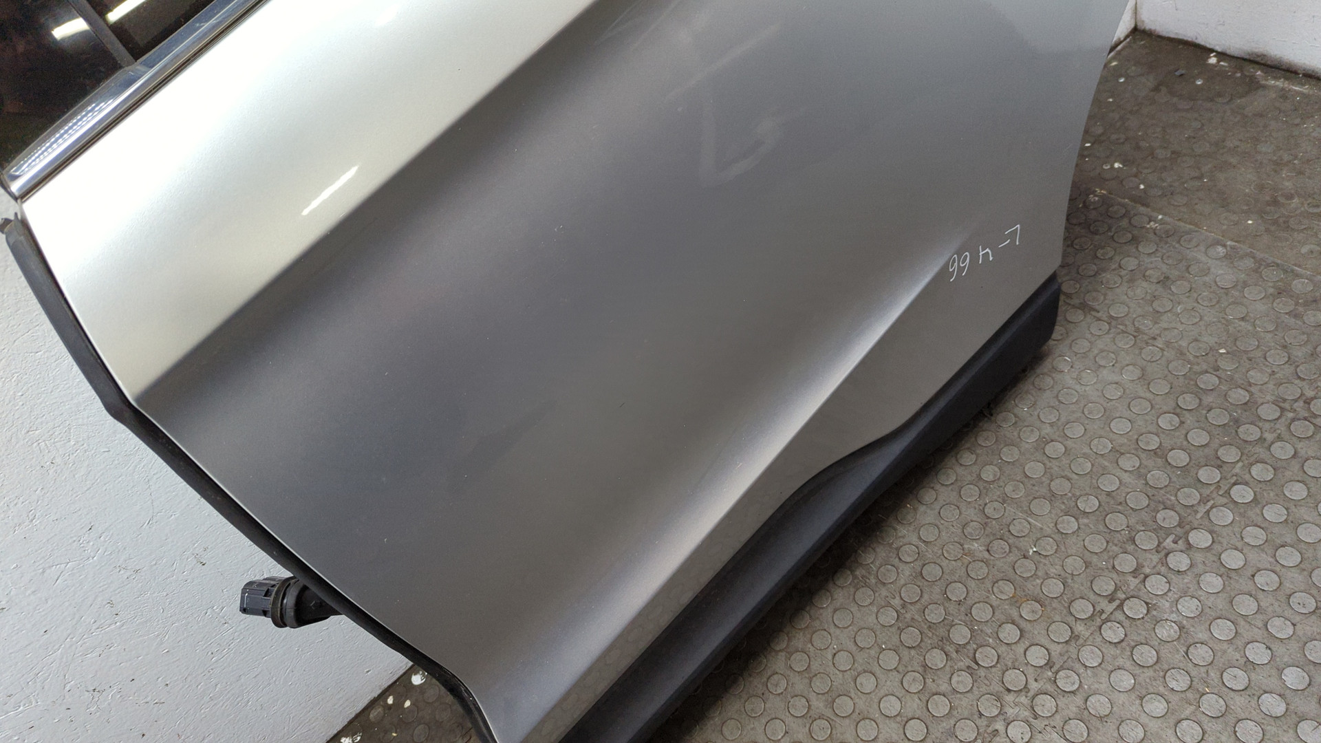 Дверь задняя левая