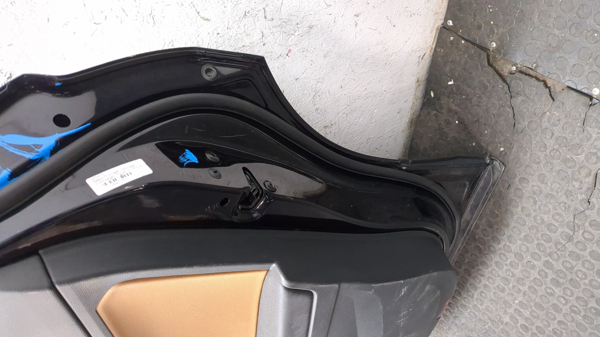 Дверь задняя правая