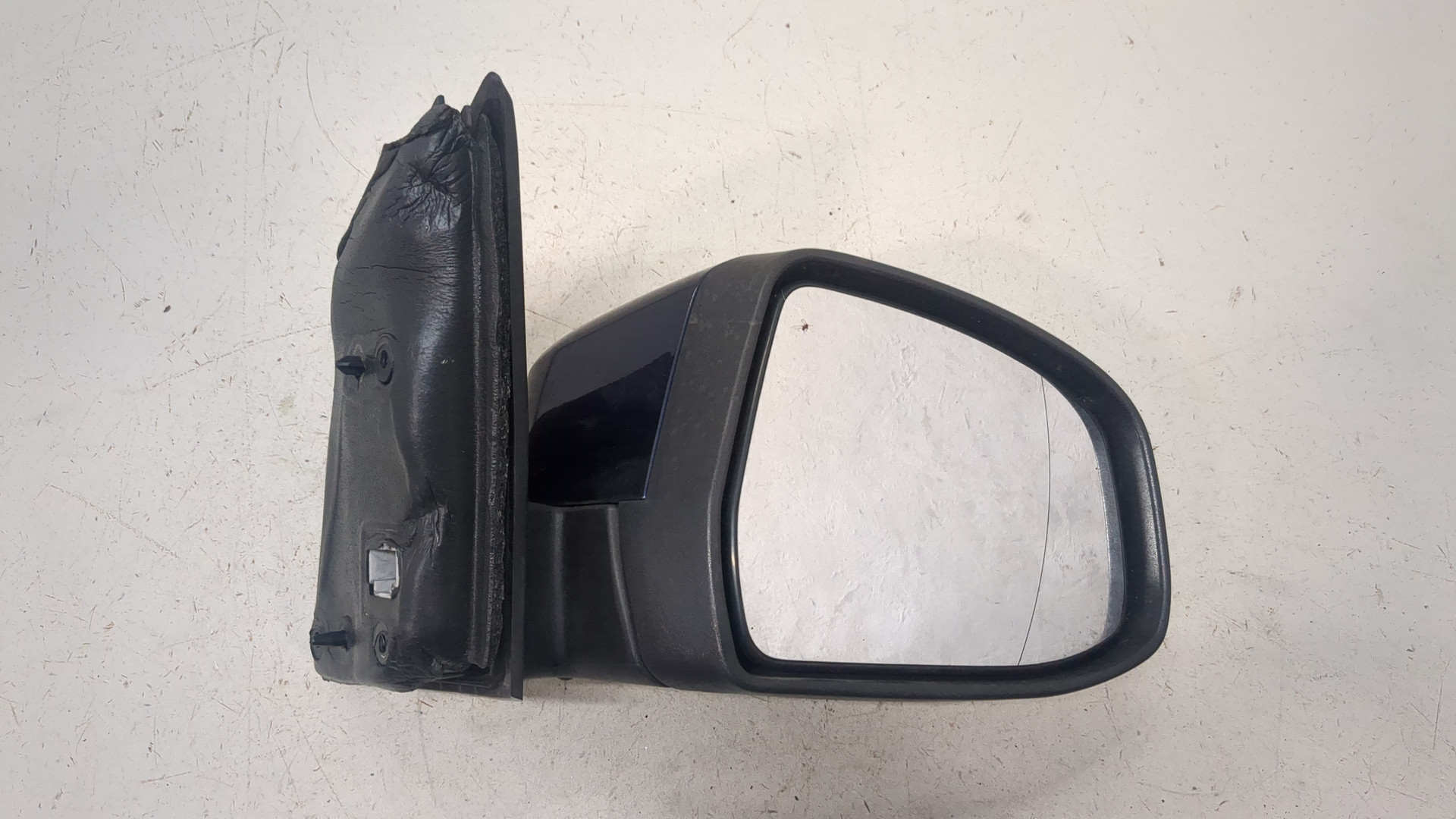 Зеркало правое электрическое