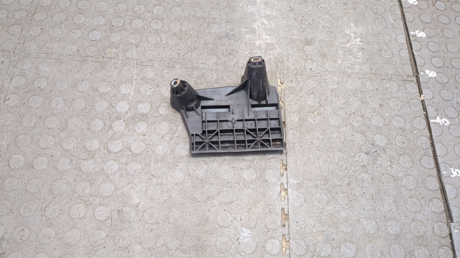 Кронштейн (сопут. товар)