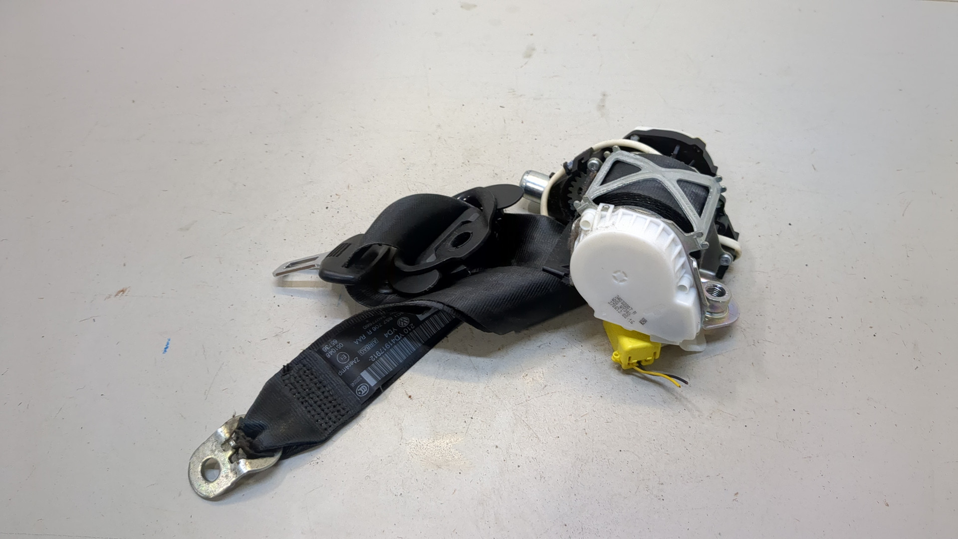 Ремень безопасности