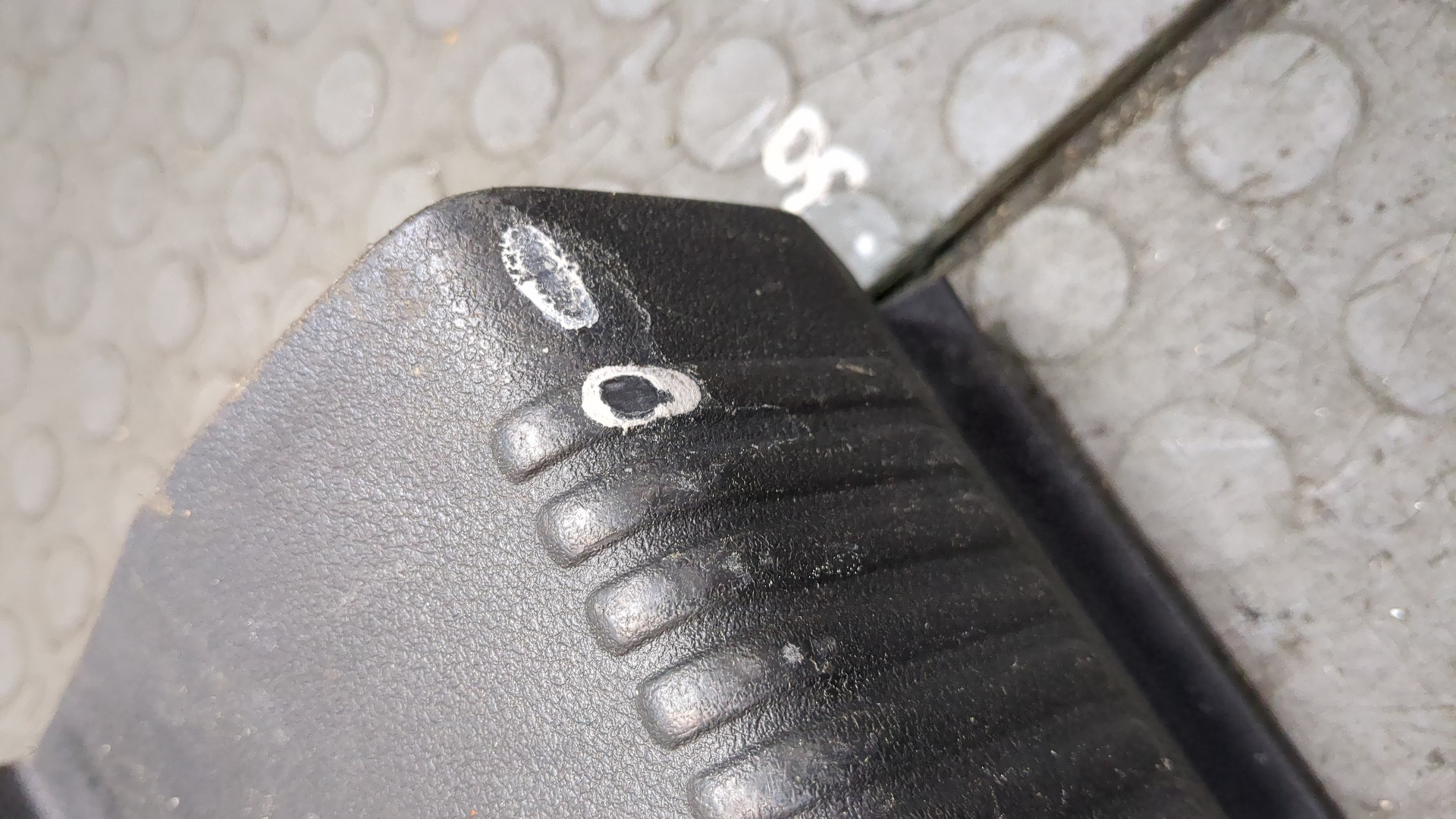 Обшивка багажника