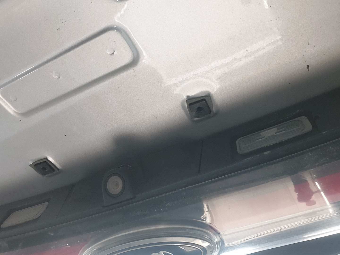 Дверь багажника